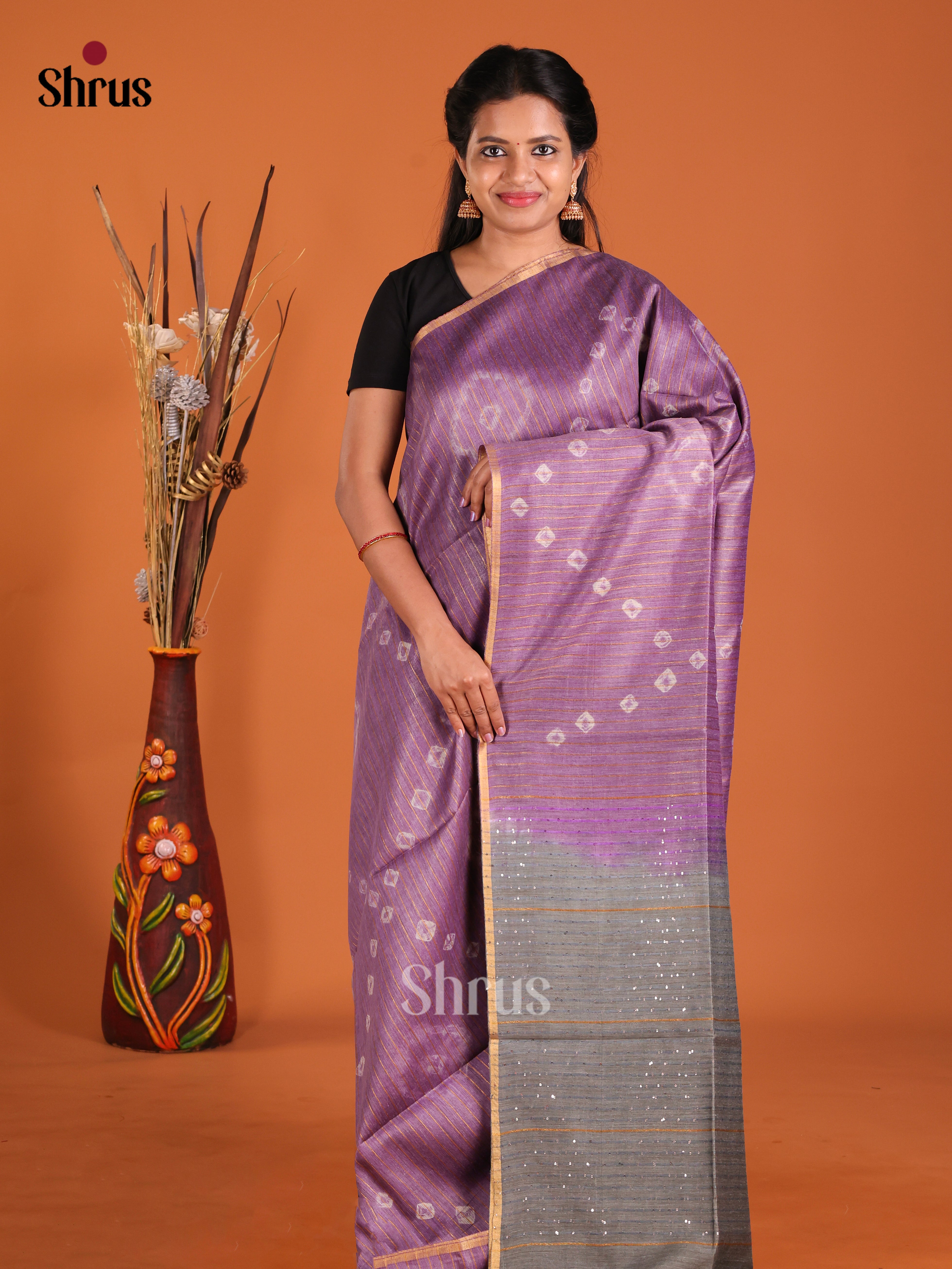 DIS20376 - Shibori Saree - Shop on Shrus.com