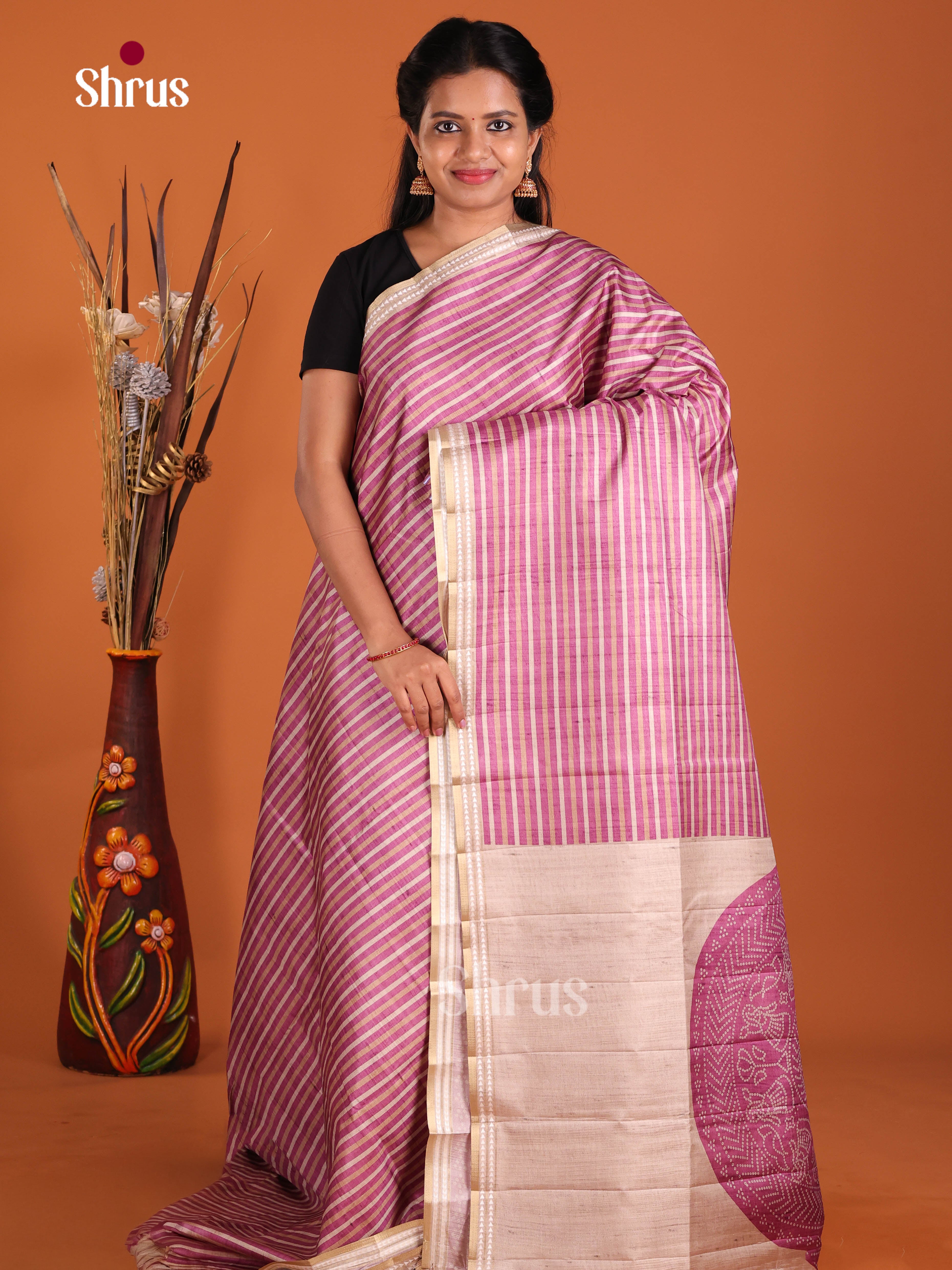 DIS21161 - Semi matka Saree