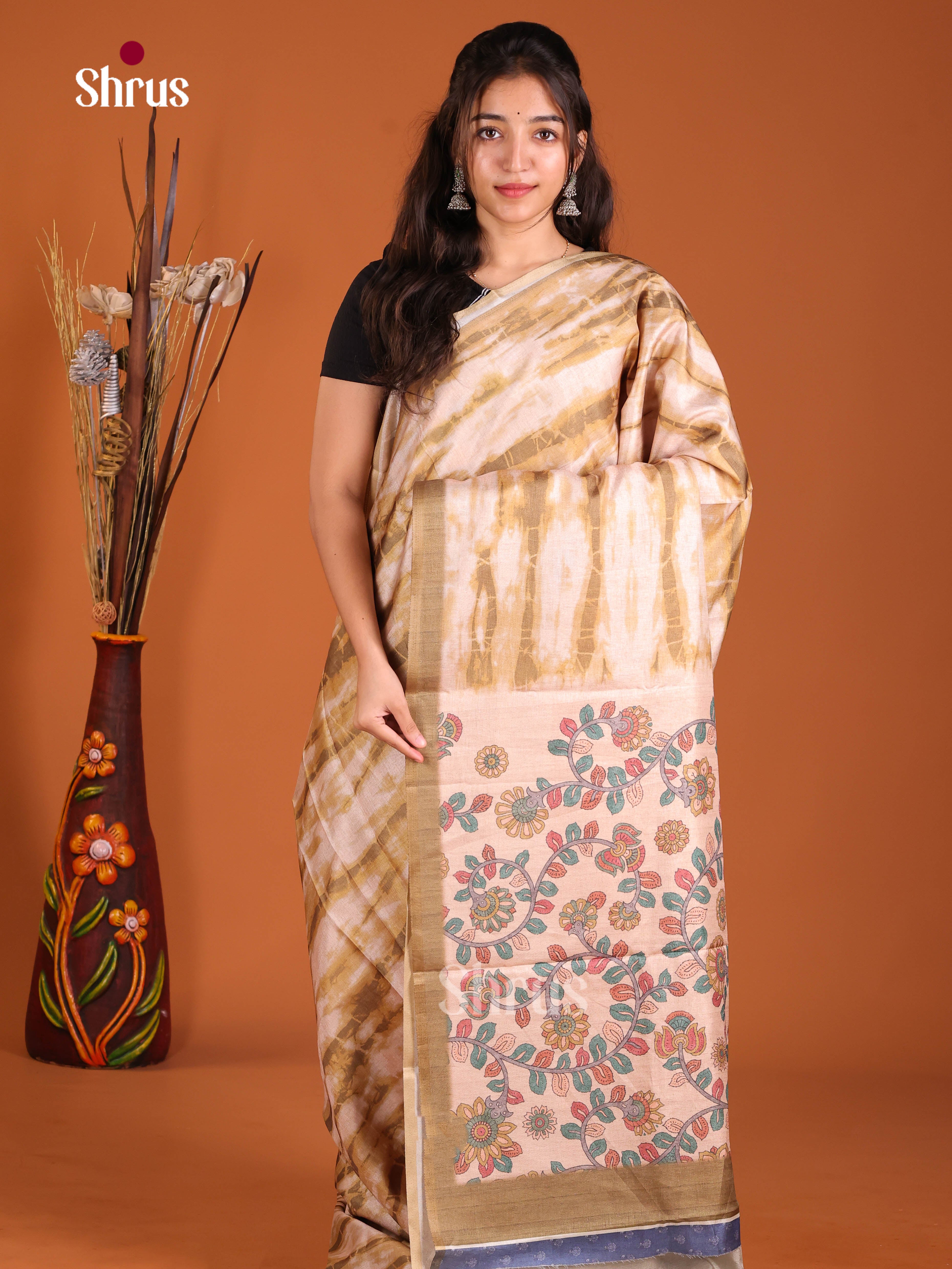 DIS22187 - Semi Maheshwari Print Saree
