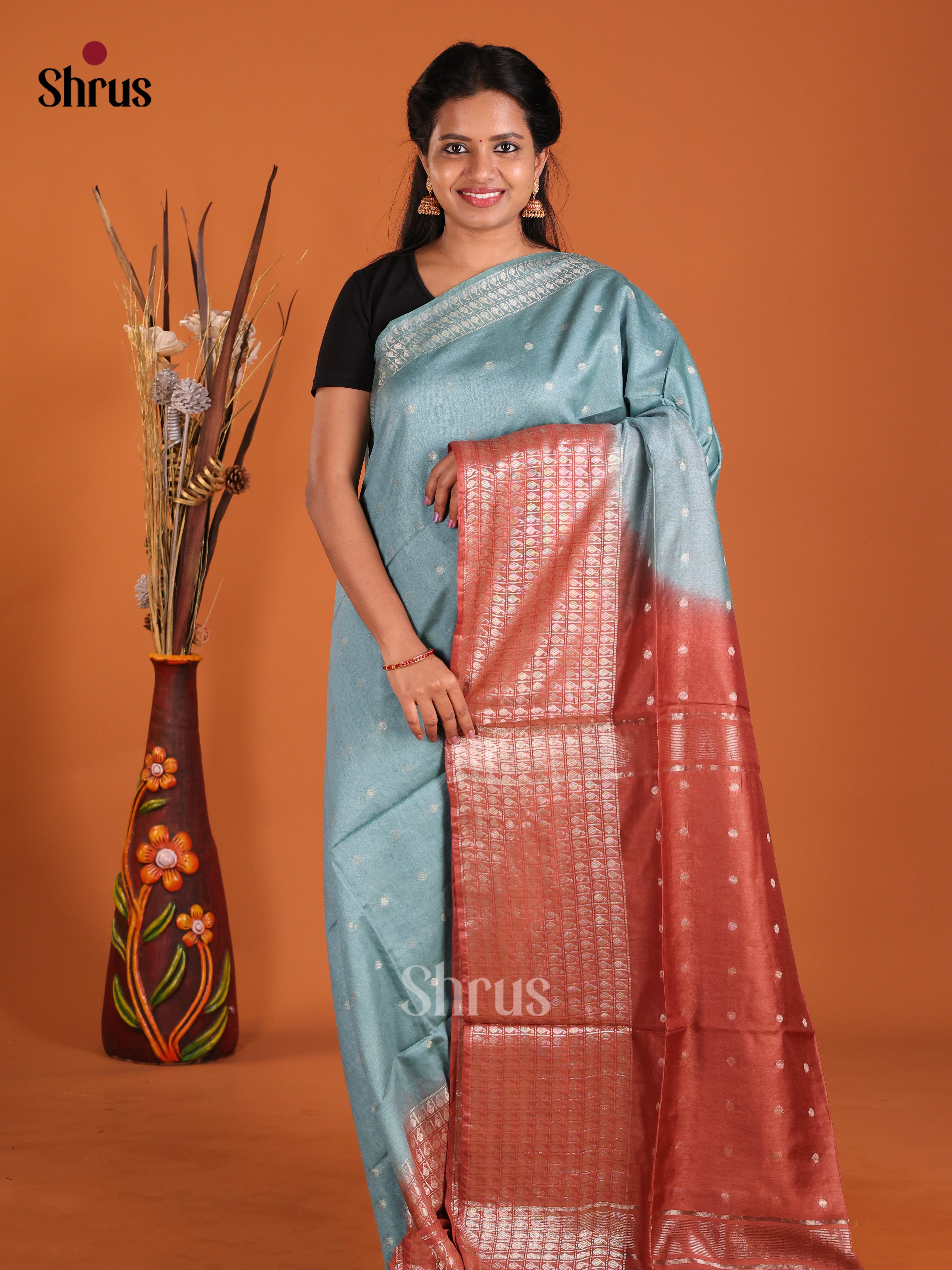 Greyish Blue & Arakku- Semi Tussar Saree