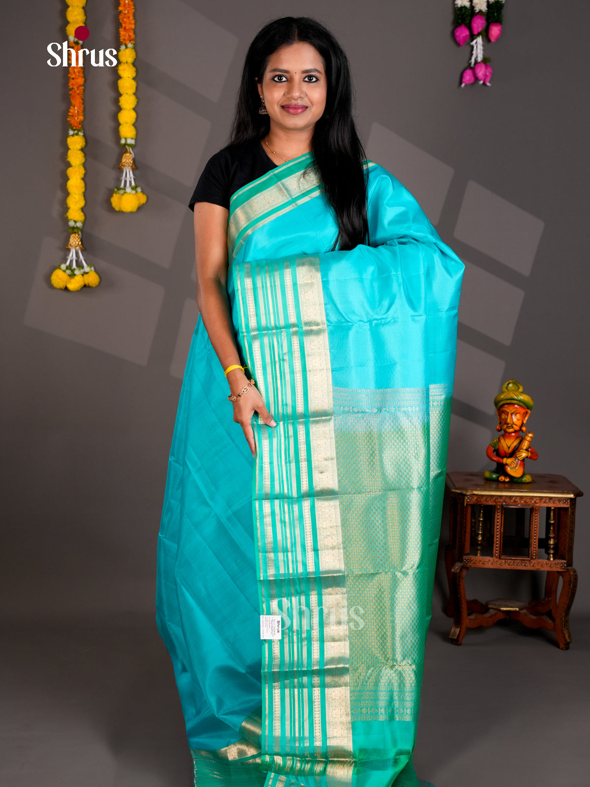 DIS23488 - Kanchipuram silk (LR) Saree - Shop on Shrus.com