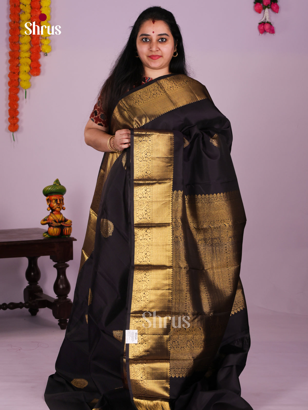 DIS23511 - Kanchipuram silk (HR) Saree - Shop on Shrus.com