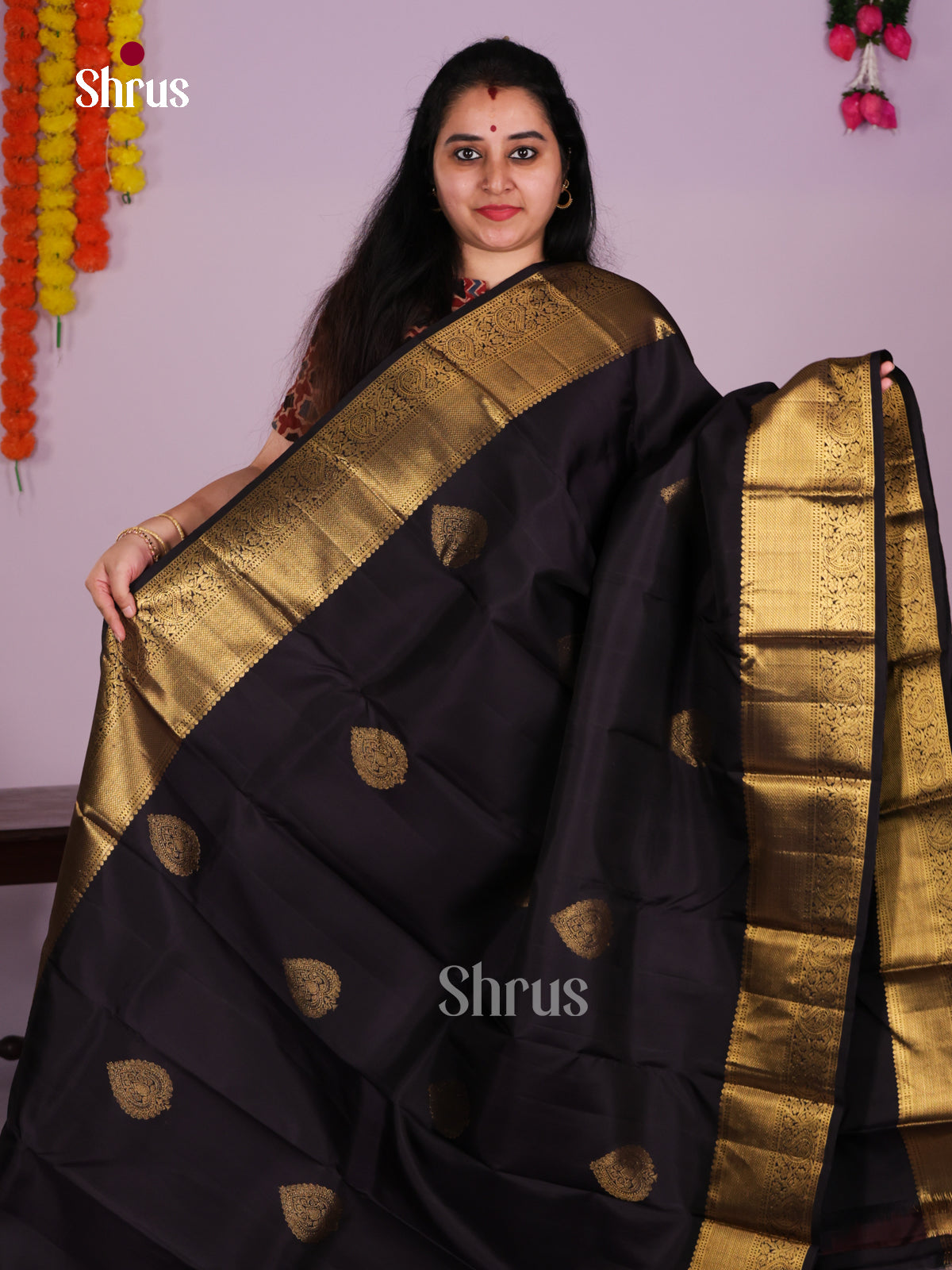 DIS23511 - Kanchipuram silk (HR) Saree - Shop on Shrus.com