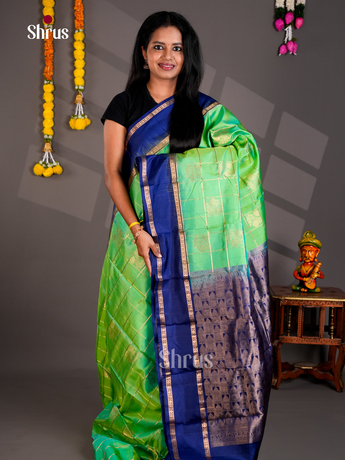 DIS23557 - Kanchipuram silk (HR) Saree - Shop on Shrus.com