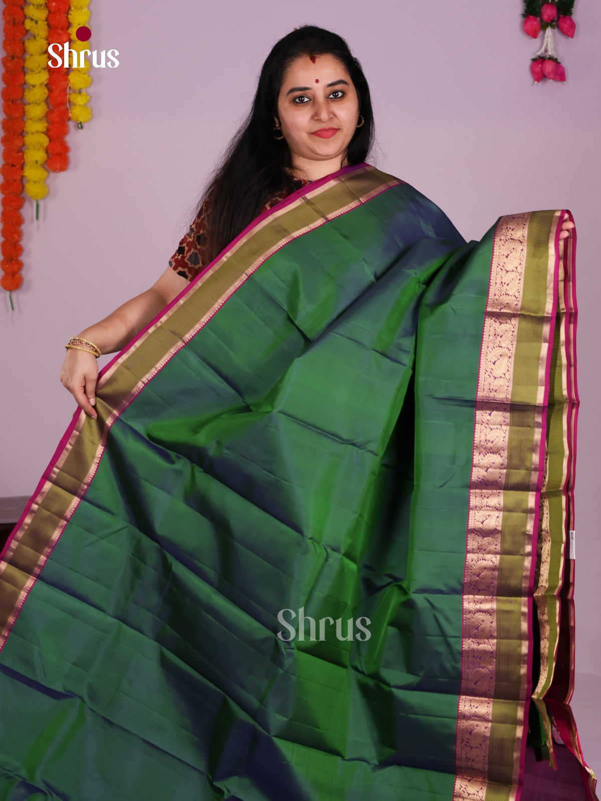 DIS23570 - Kanchipuram silk (HR) Saree - Shop on Shrus.com