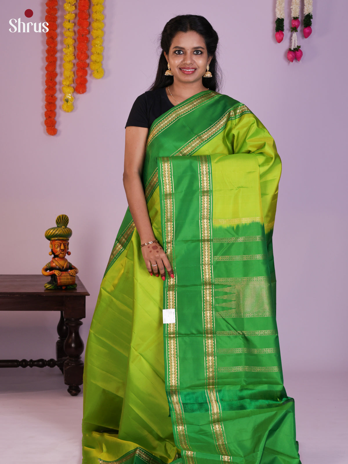 DIS23578 - Kanchipuram silk (HR) Saree - Shop on Shrus.com
