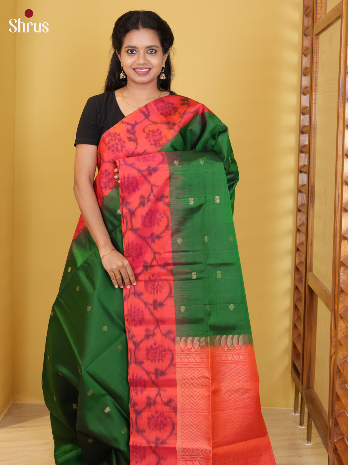 DIS23636 - Soft Silk (HR) Saree - Shop on Shrus.com