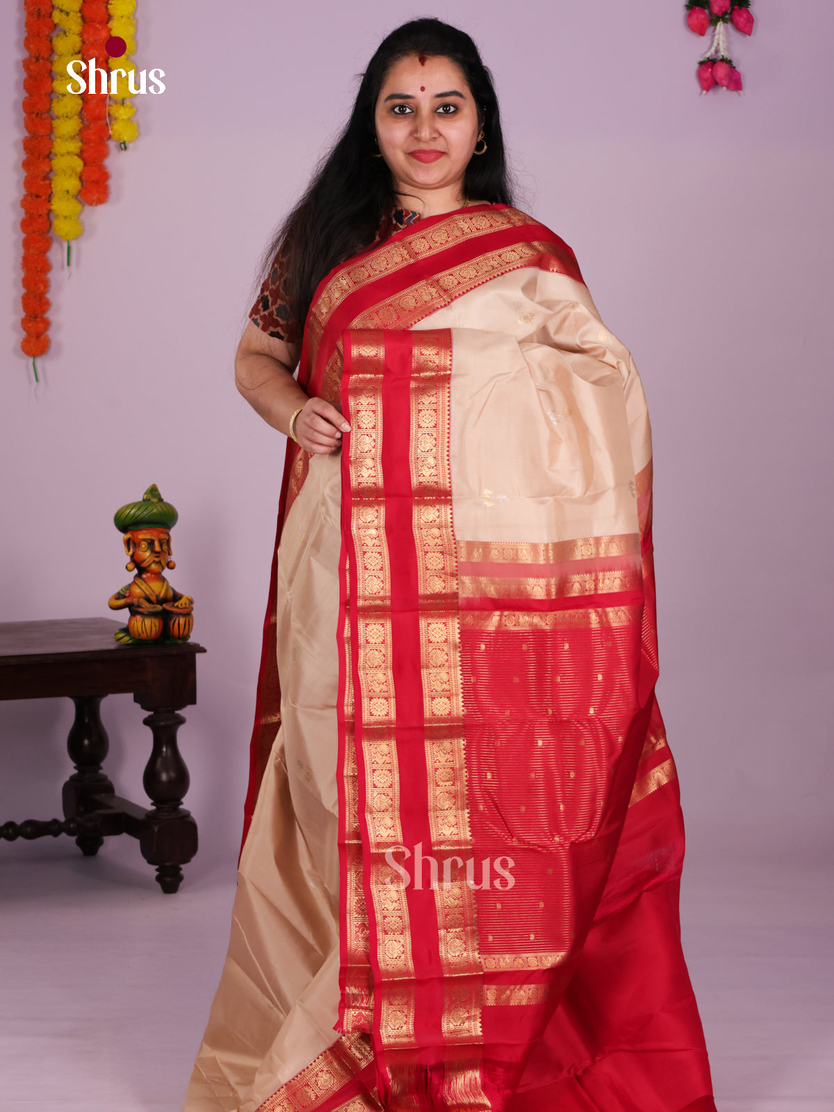DIS23755 - Kanchipuram silk (HR) Saree - Shop on Shrus.com