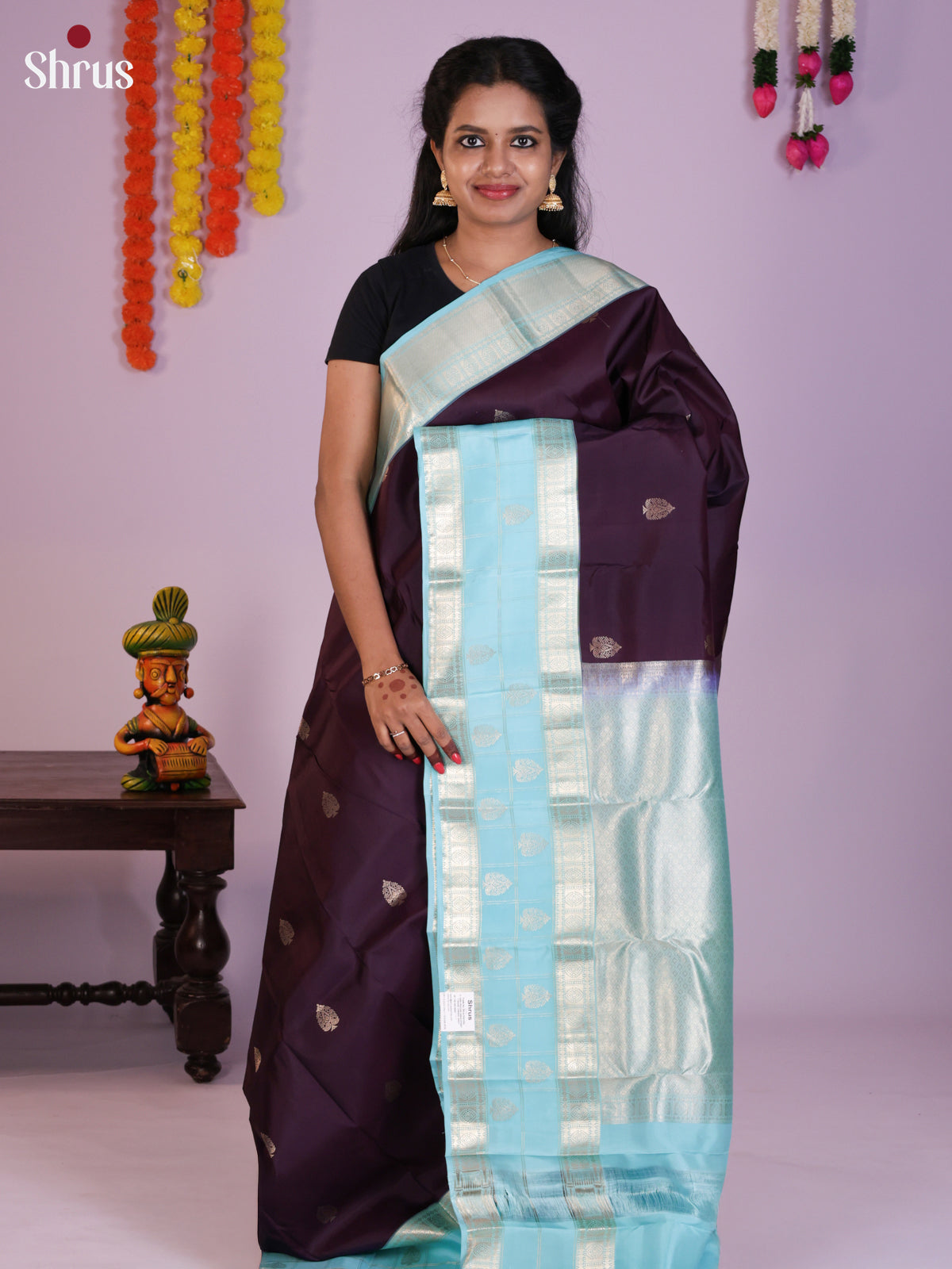 DIS23776 - Kanchipuram silk (HR) Saree - Shop on Shrus.com