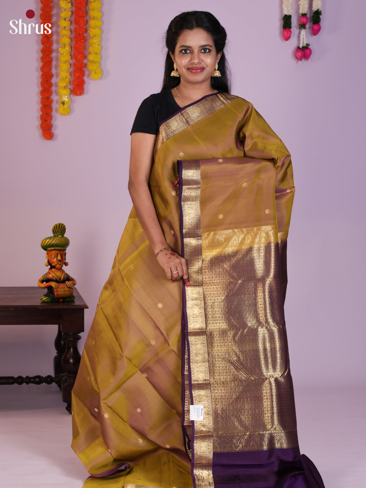 DIS23780 - Kanchipuram silk (HR) Saree - Shop on Shrus.com