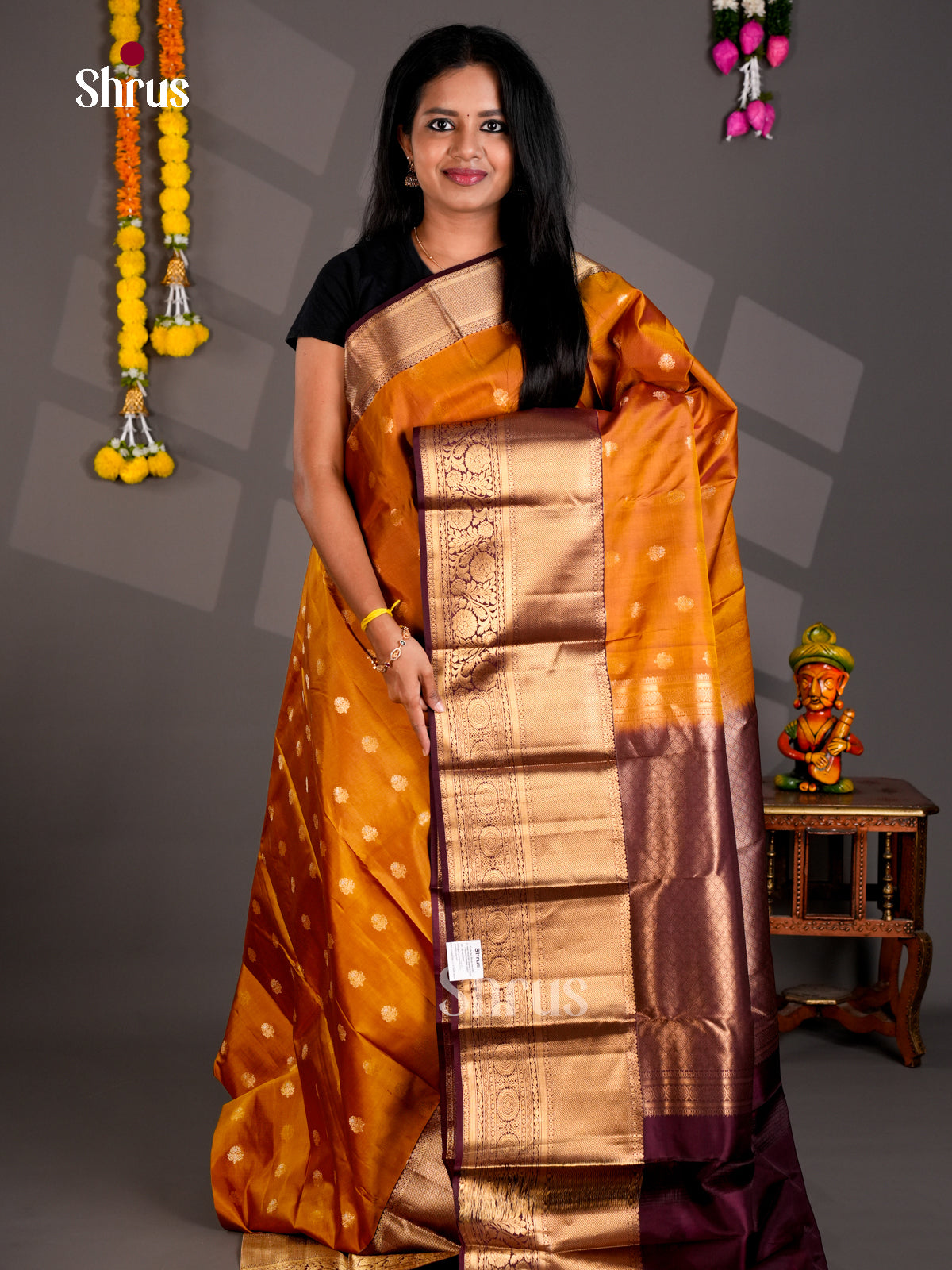 DIS23793 - Kanchipuram silk (HR) Saree - Shop on Shrus.com