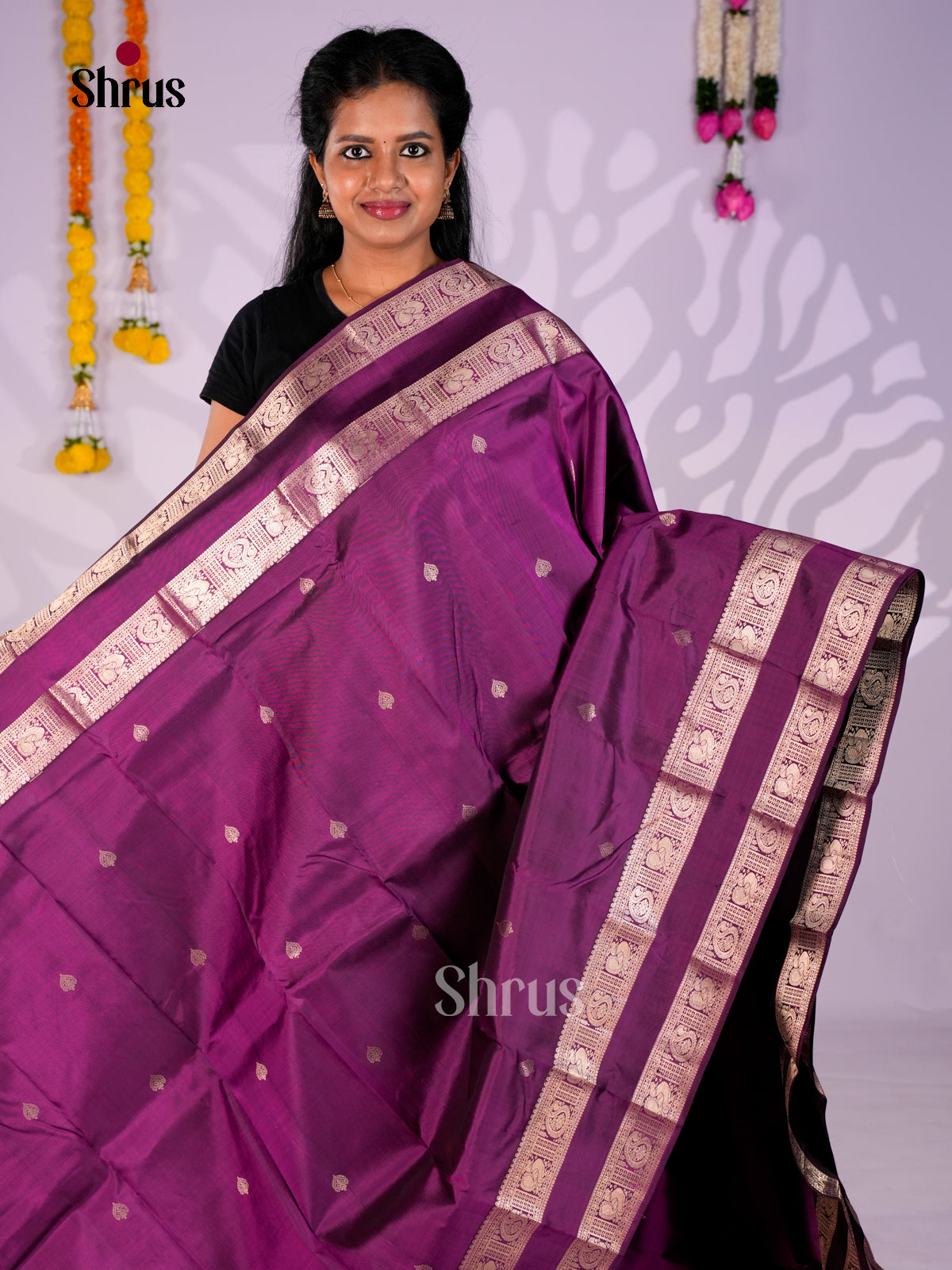 DIS23795 - Kanchipuram silk (HR) Saree - Shop on Shrus.com