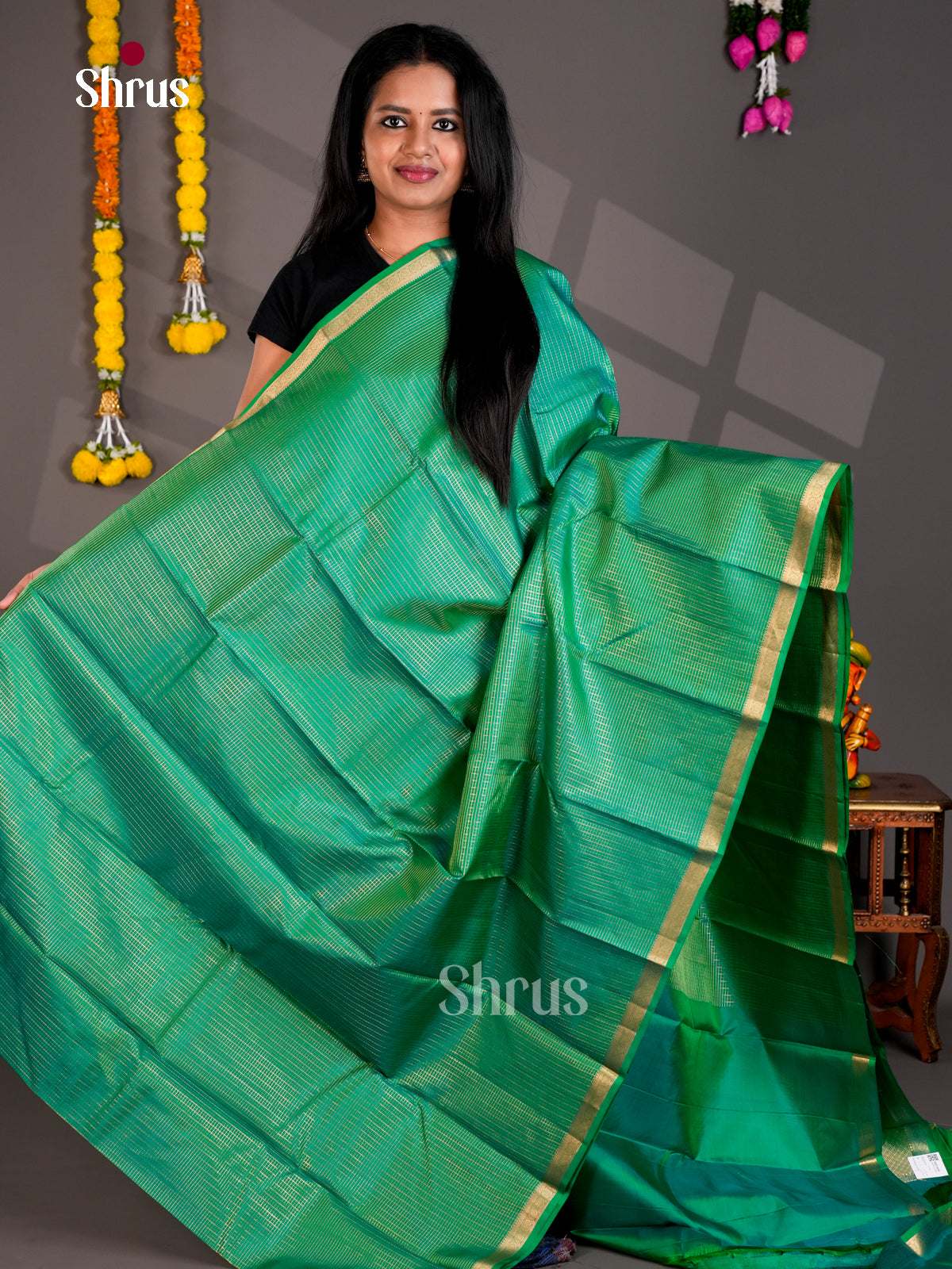 DIS23970 - Kanchipuram silk (HR) Saree - Shop on Shrus.com