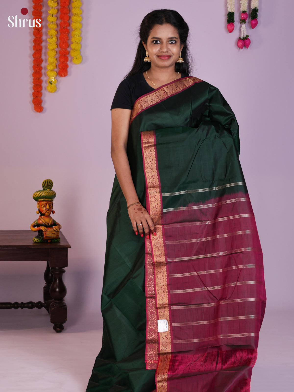 DIS24000 - Kanchipuram silk (HR) Saree - Shop on Shrus.com