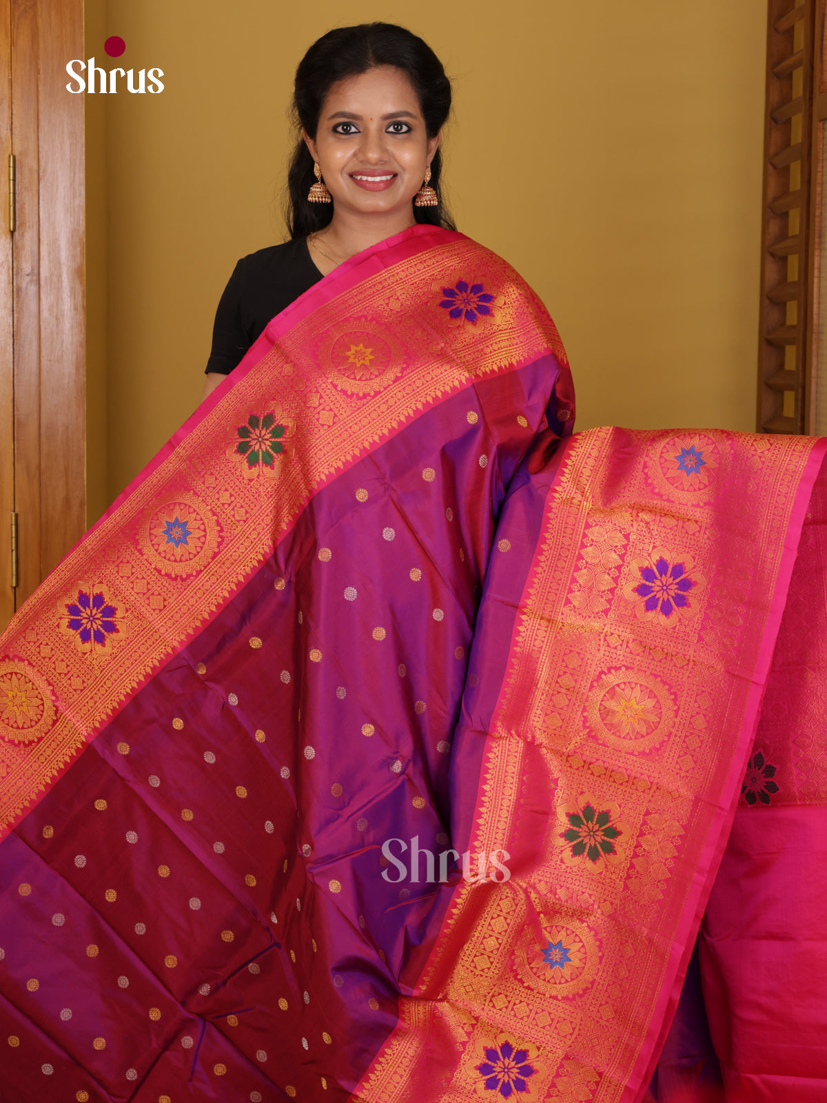 DIS24733 - Gadwal silk Saree