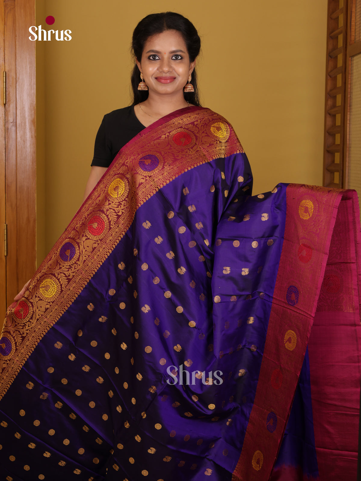DIS24744 - Gadwal silk Saree - Shop on Shrus.com