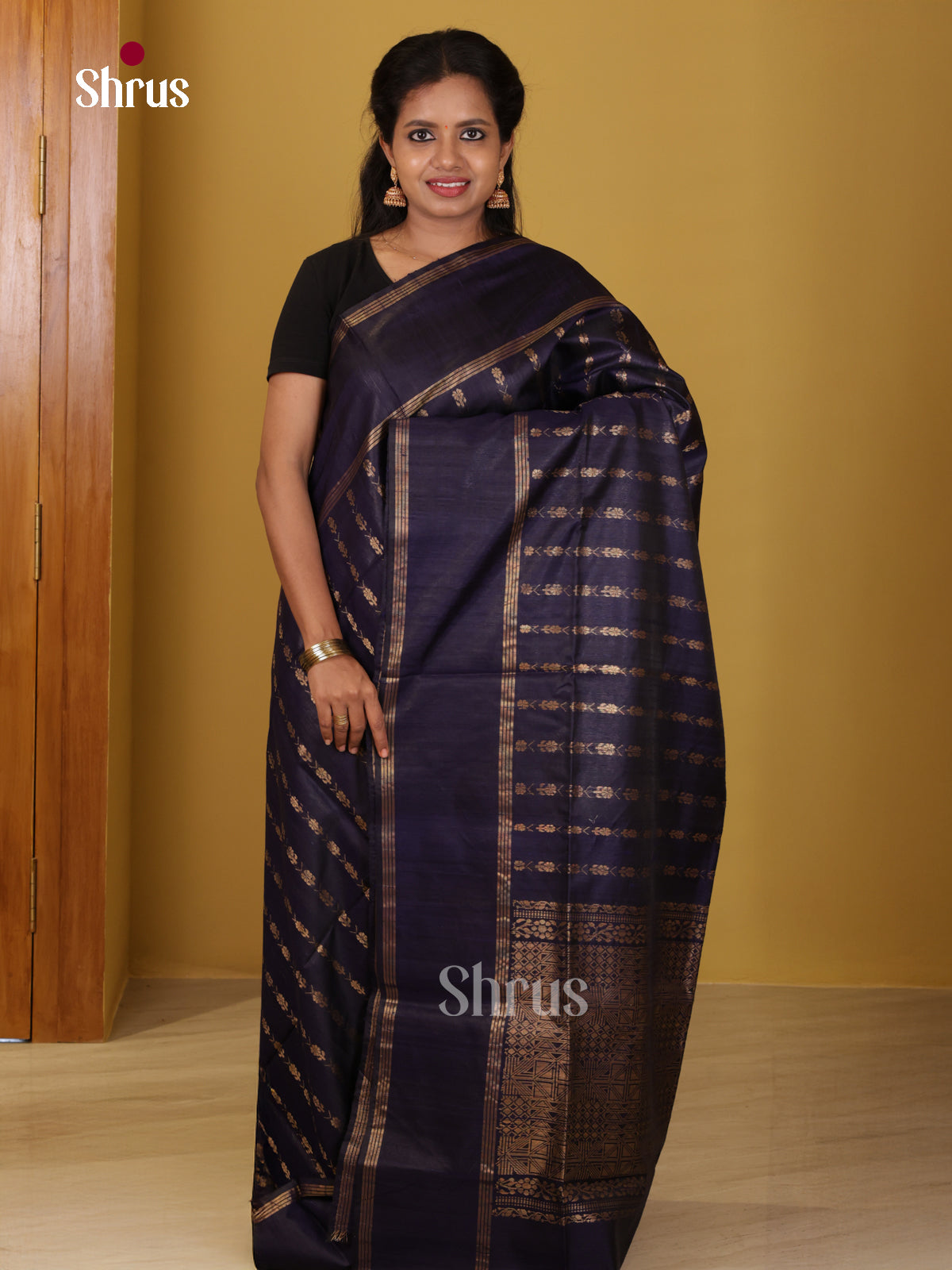 DIS24804 - Raw Silk Saree - Shop on Shrus.com