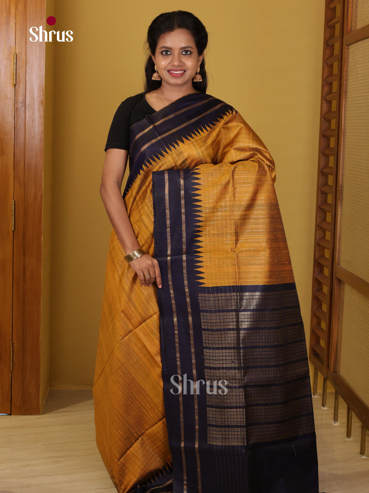 DIS24817 - Raw Silk Saree - Shop on Shrus.com