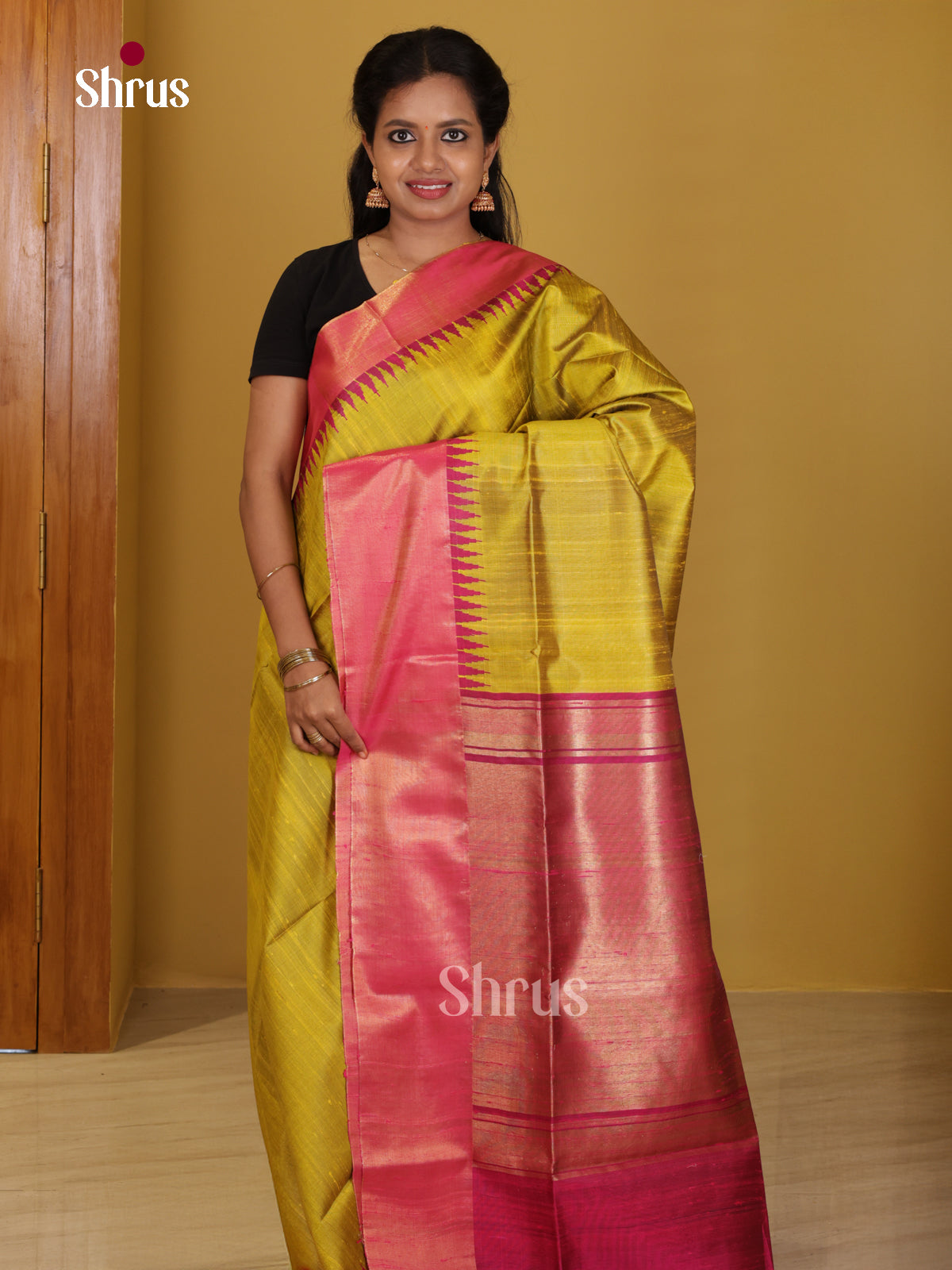 DIS24830 - Raw Silk Saree - Shop on Shrus.com