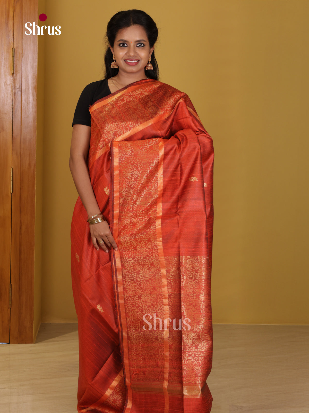 DIS24833 - Raw Silk Saree - Shop on Shrus.com