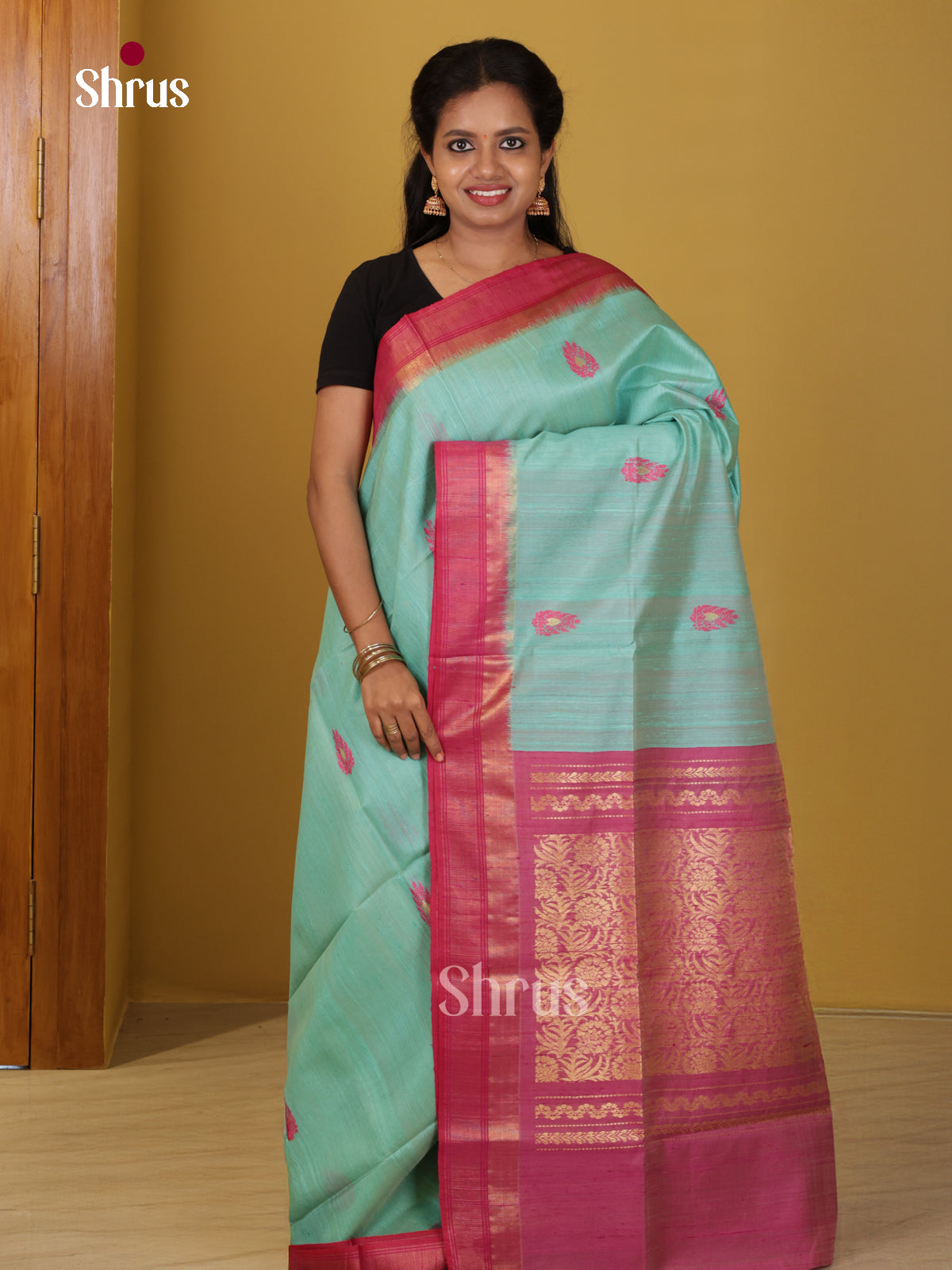DIS24836 - Raw Silk Saree - Shop on Shrus.com