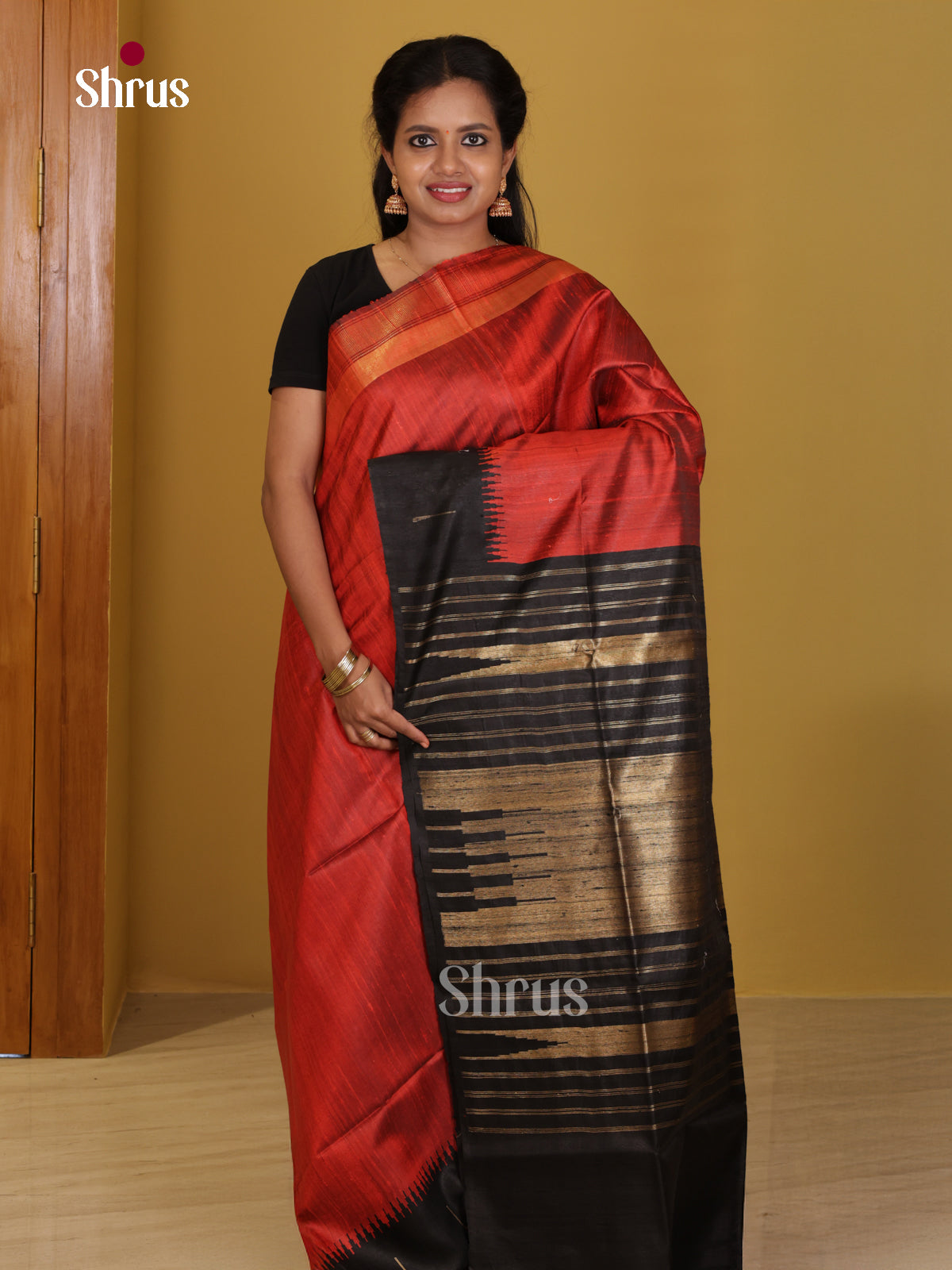 DIS24857 - Raw Silk Saree - Shop on Shrus.com