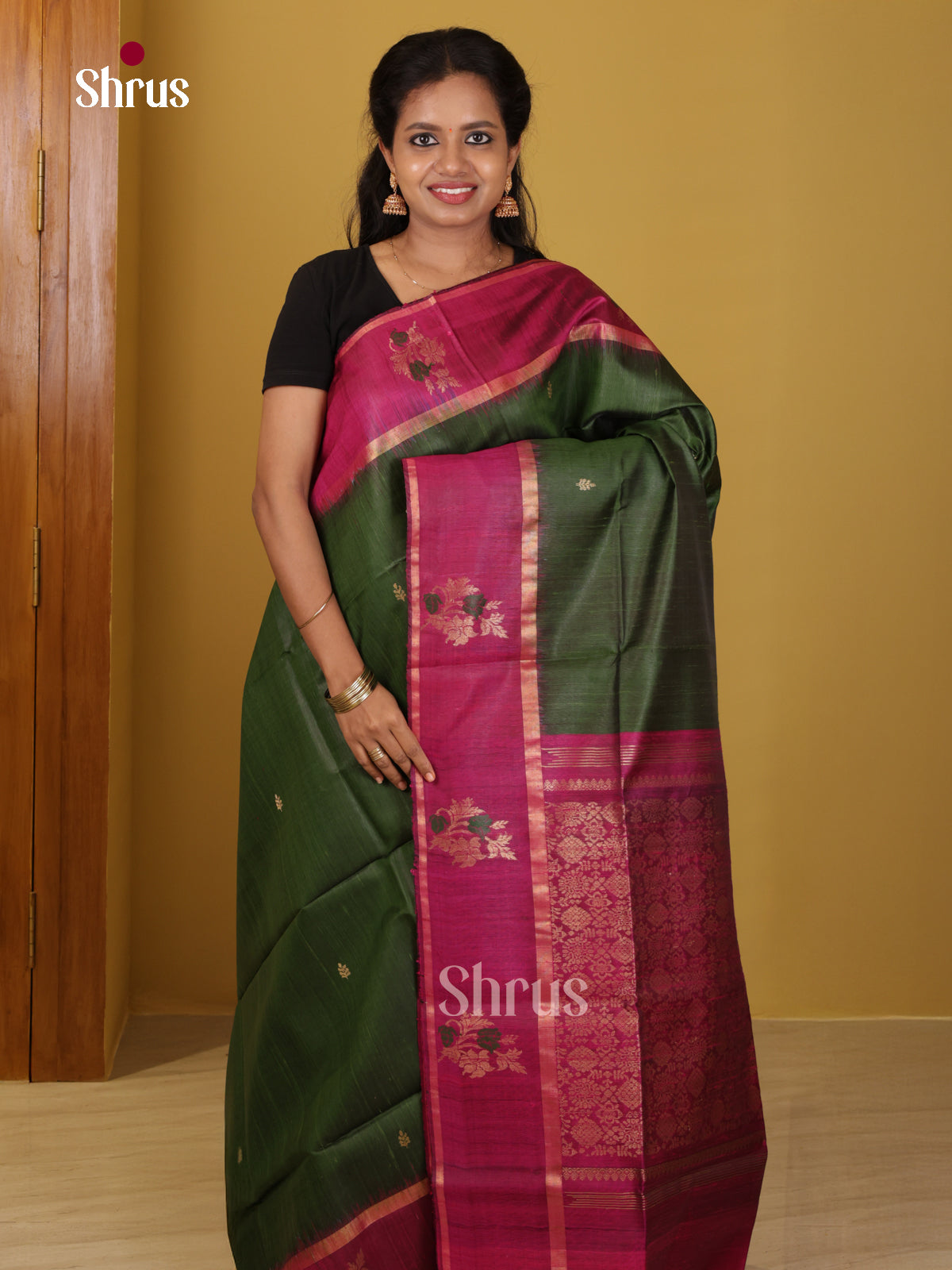 DIS24877 - Raw Silk Saree - Shop on Shrus.com