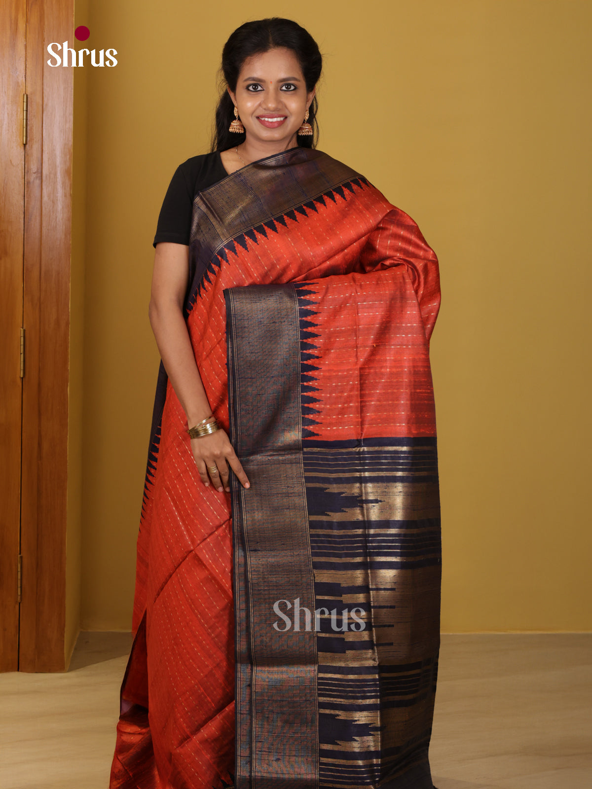 DIS24885 - Raw Silk Saree - Shop on Shrus.com