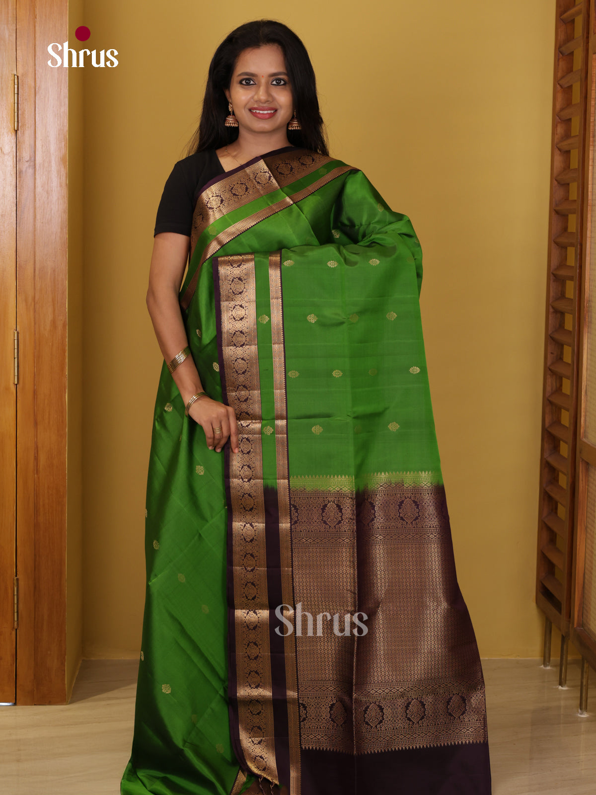 DIS26549 - Kanchipuram silk (HR) Saree - Shop on Shrus.com