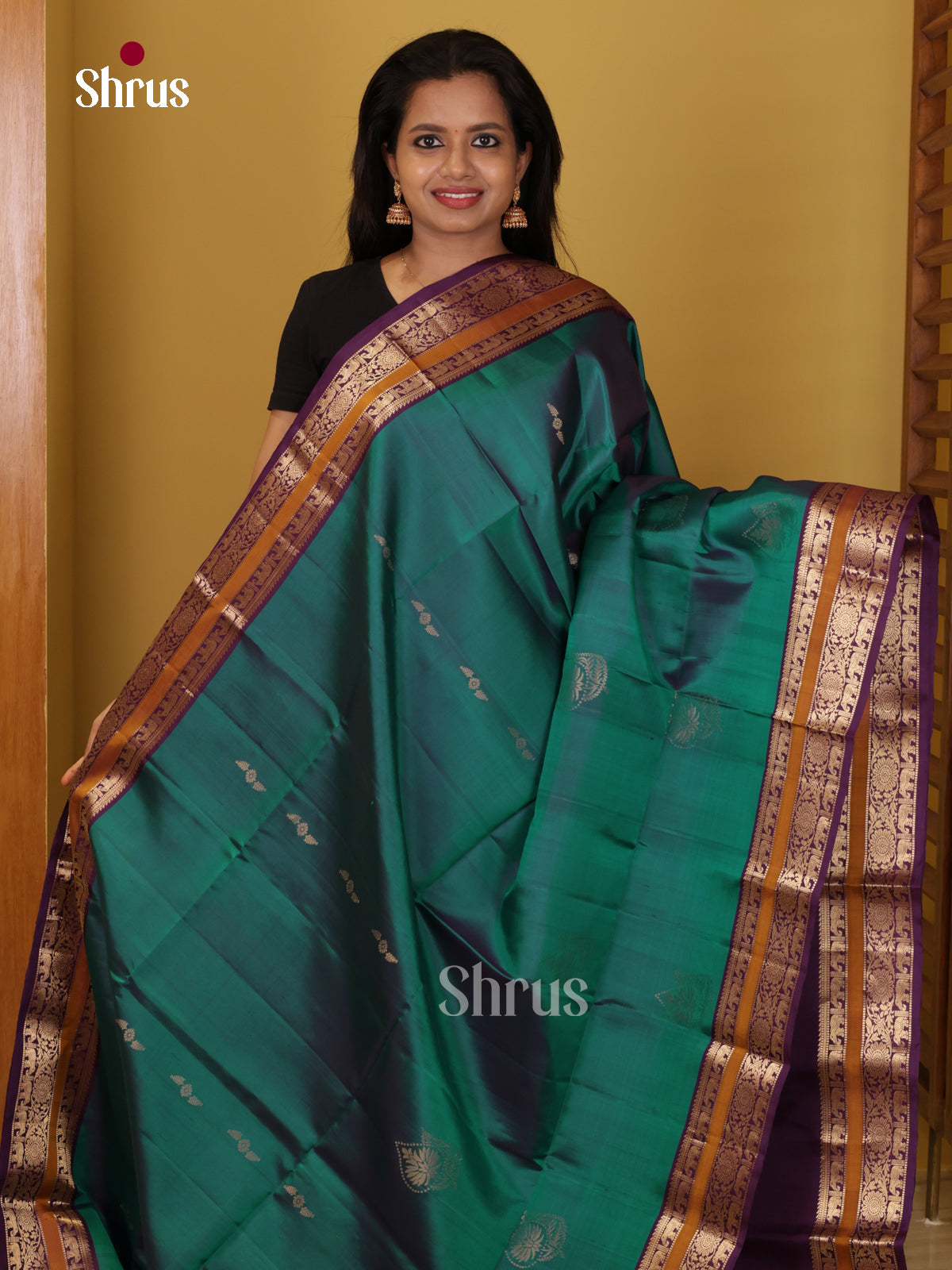 DIS26554 - Kanchipuram silk (HR) Saree - Shop on Shrus.com