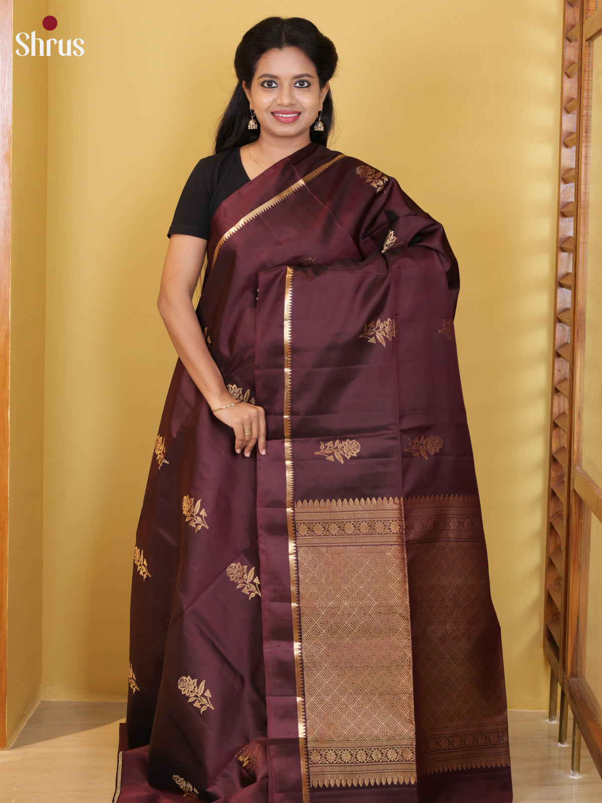 DIS26573 - Kanchipuram silk (HR) Saree - Shop on Shrus.com