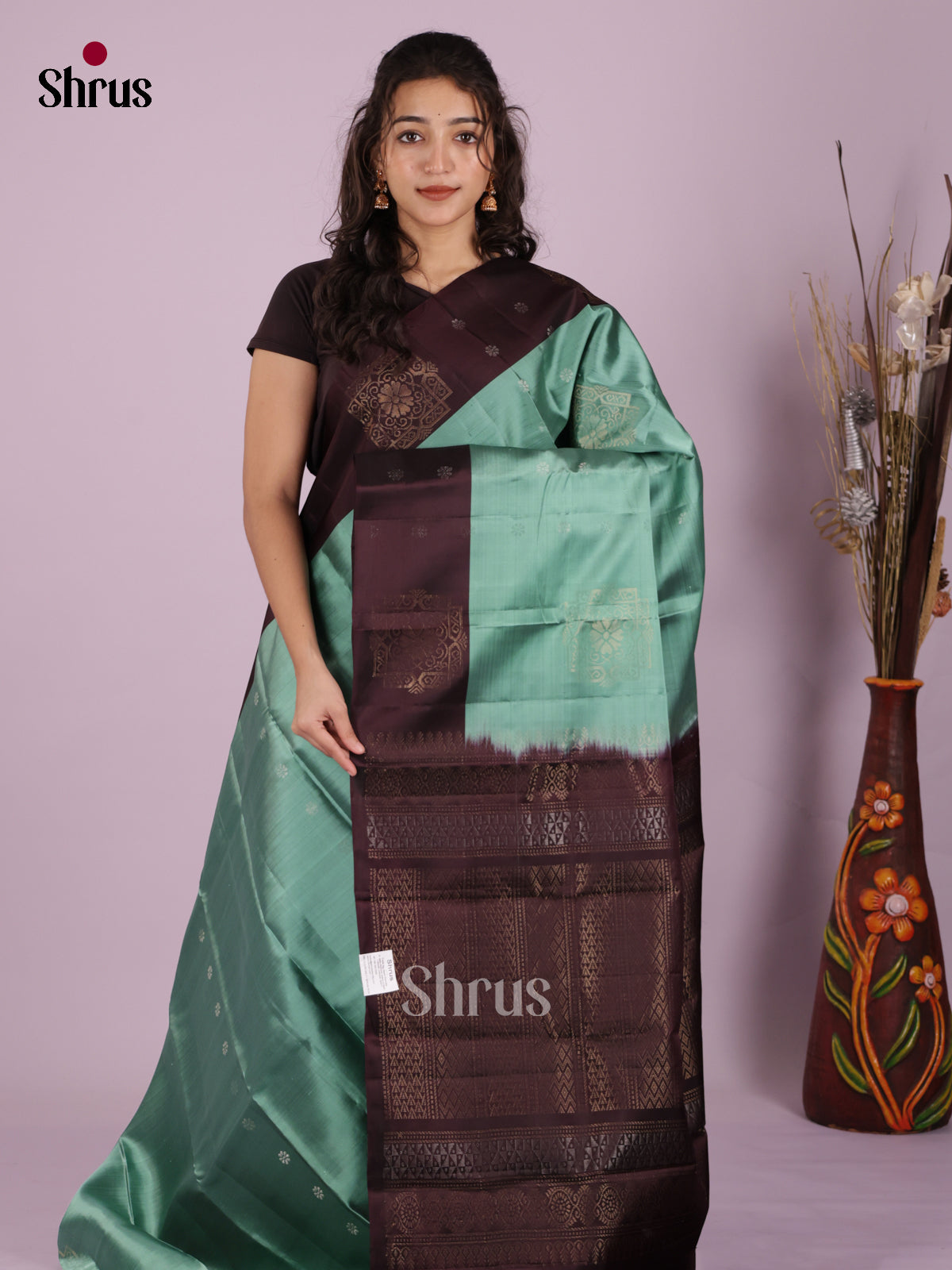 DIS26580 - Kanchipuram-halfpure Saree - Shop on Shrus.com