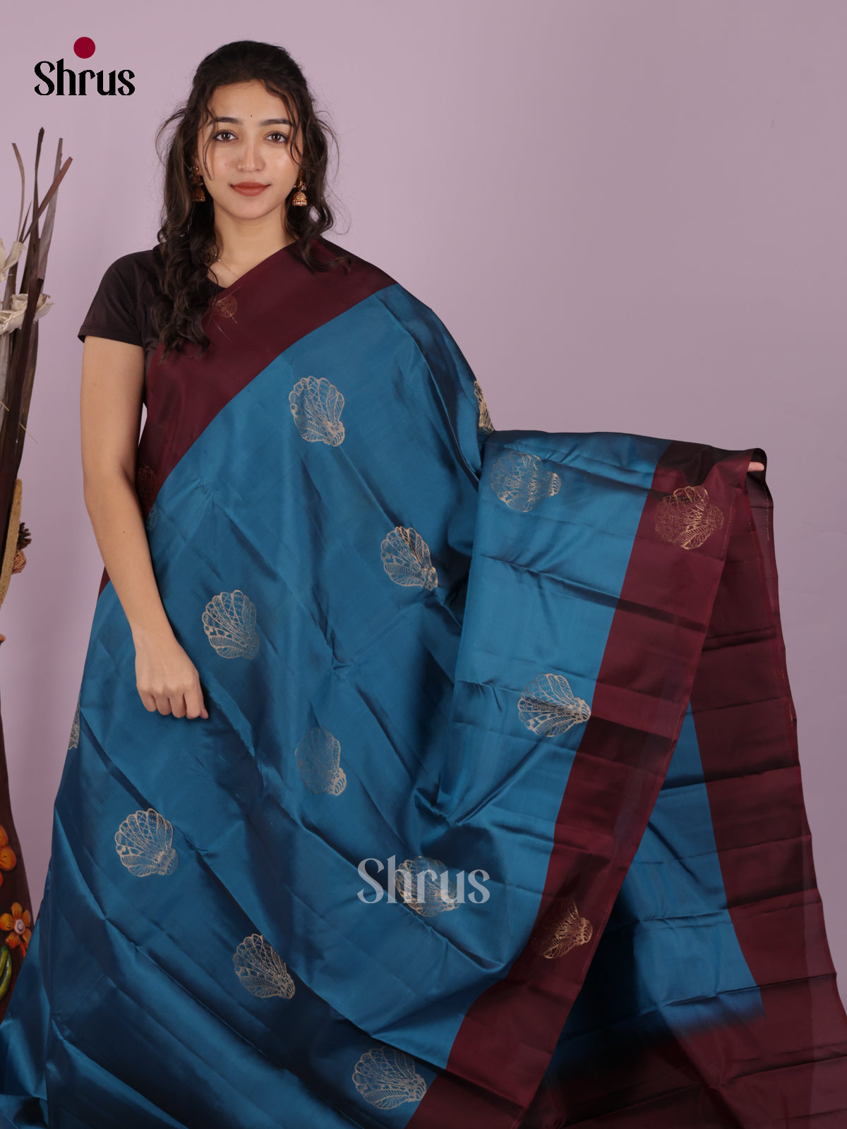 DIS26587 - Kanchipuram-halfpure Saree - Shop on Shrus.com