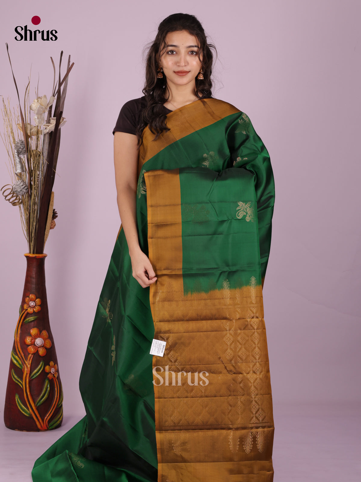 DIS26589 - Kanchipuram-halfpure Saree - Shop on Shrus.com