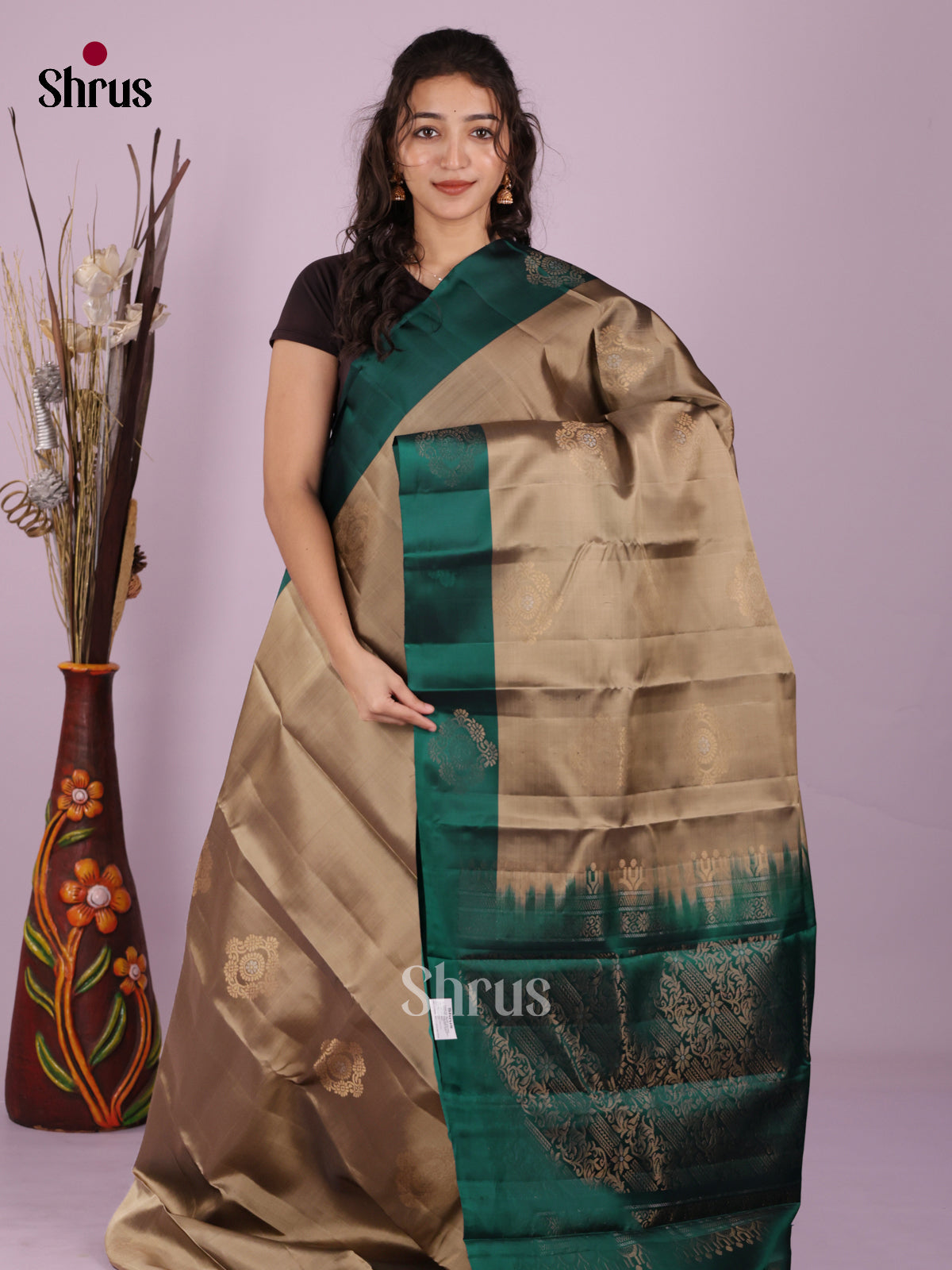 DIS26606 - Kanchipuram-halfpure Saree - Shop on Shrus.com