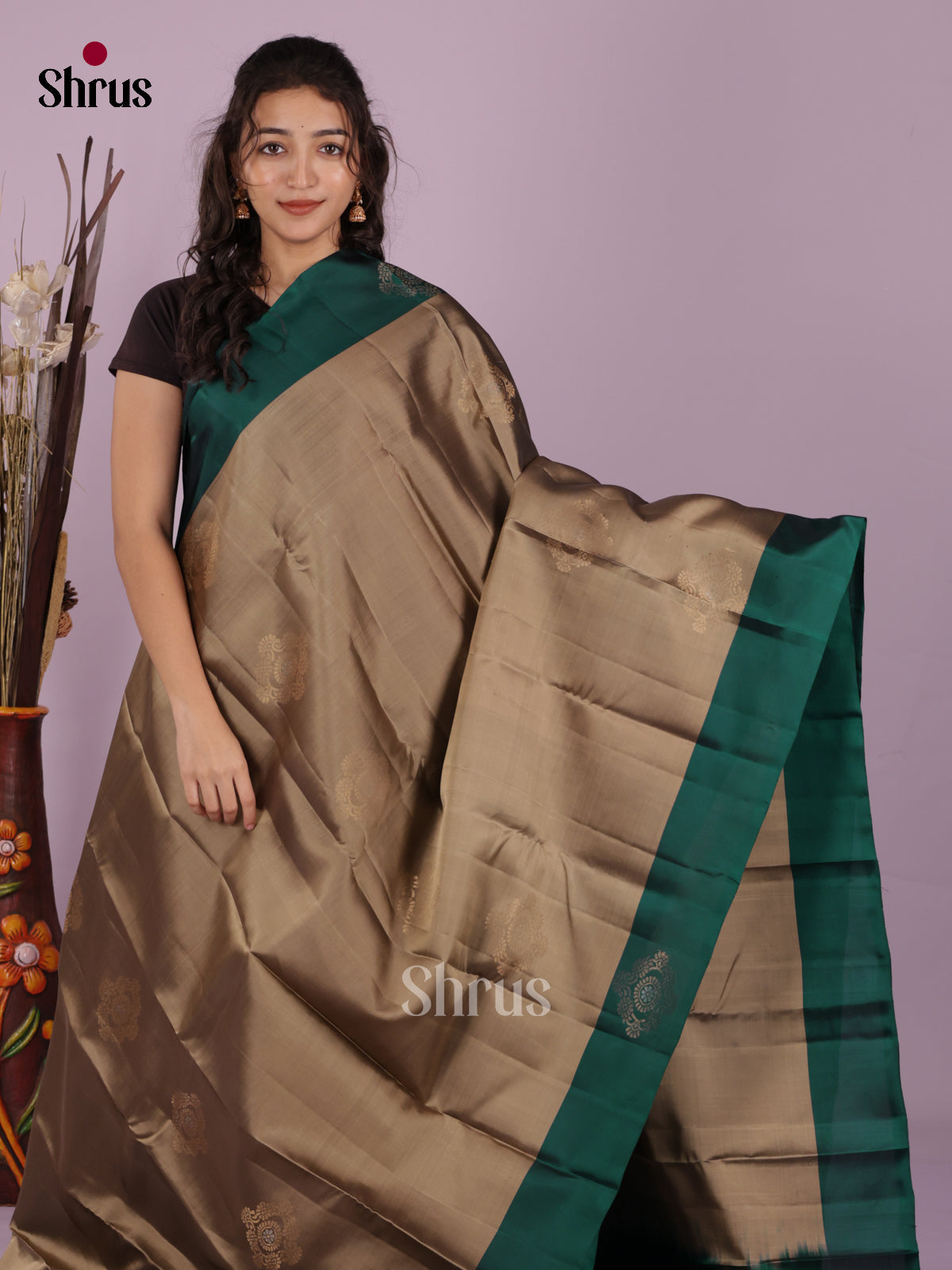 DIS26606 - Kanchipuram-halfpure Saree - Shop on Shrus.com