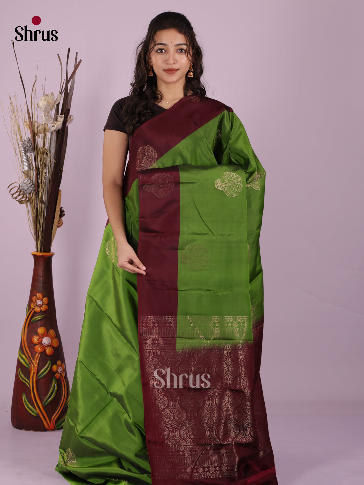 DIS26611 - Kanchipuram-halfpure Saree - Shop on Shrus.com