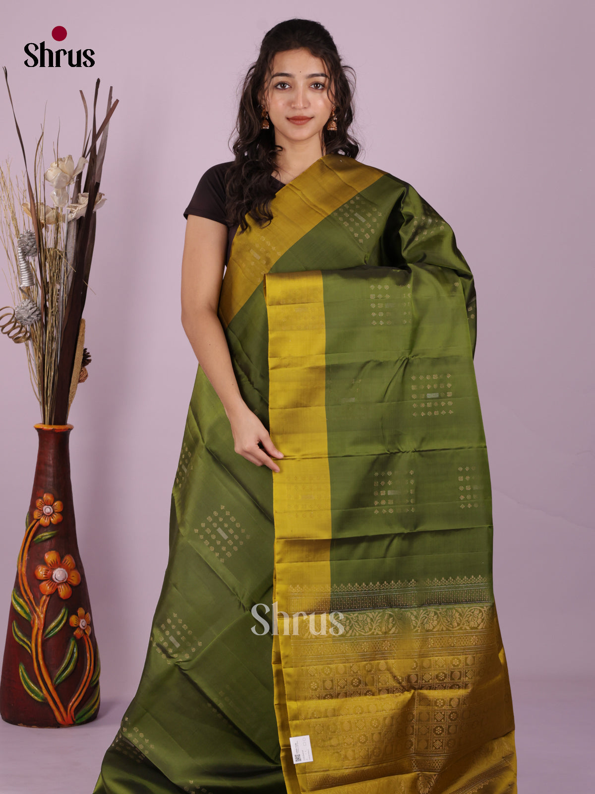 DIS26618 - Kanchipuram-halfpure Saree - Shop on Shrus.com