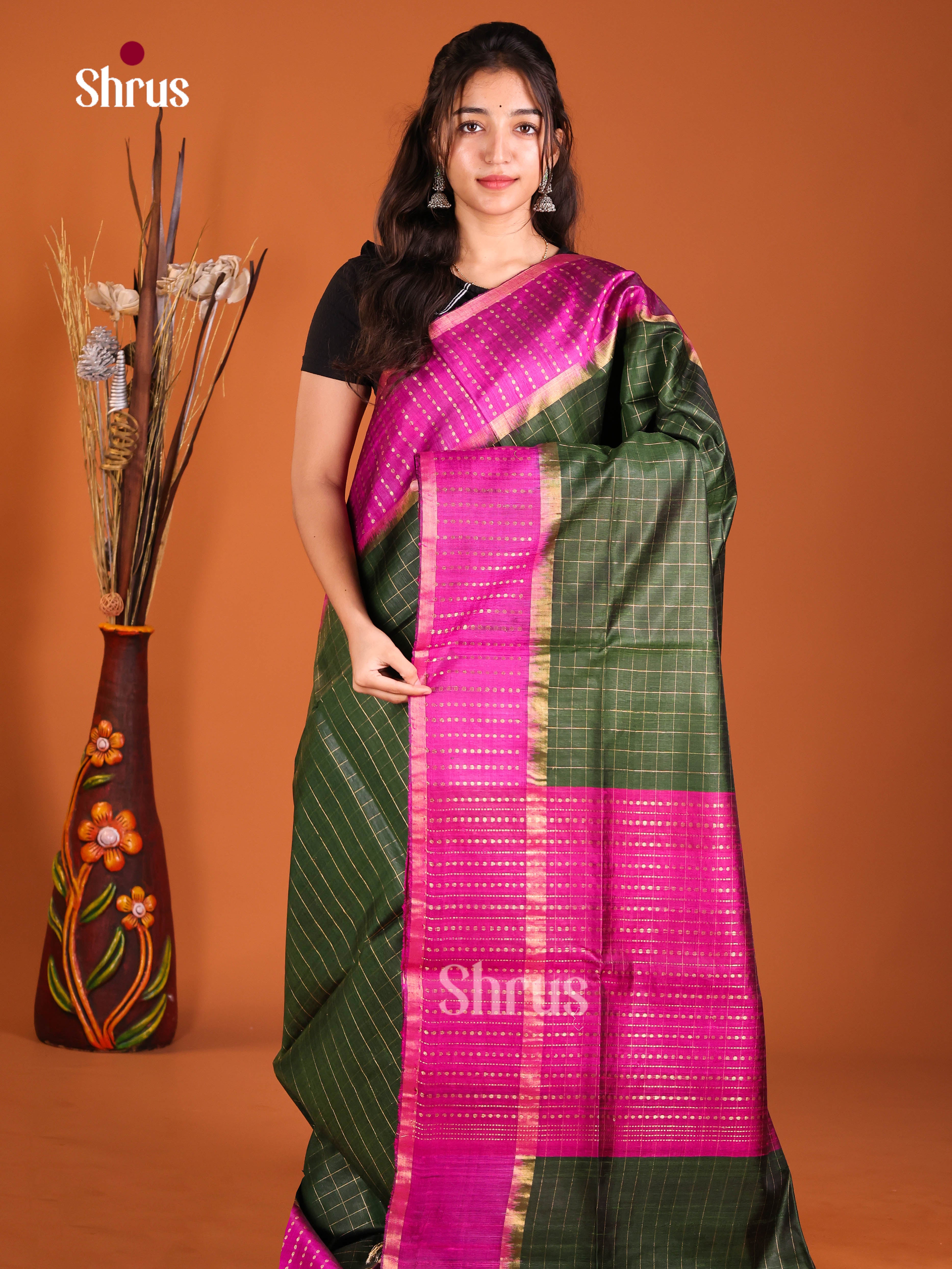 Green & Majenta - Raw Silk Saree - Shop on Shrus.com