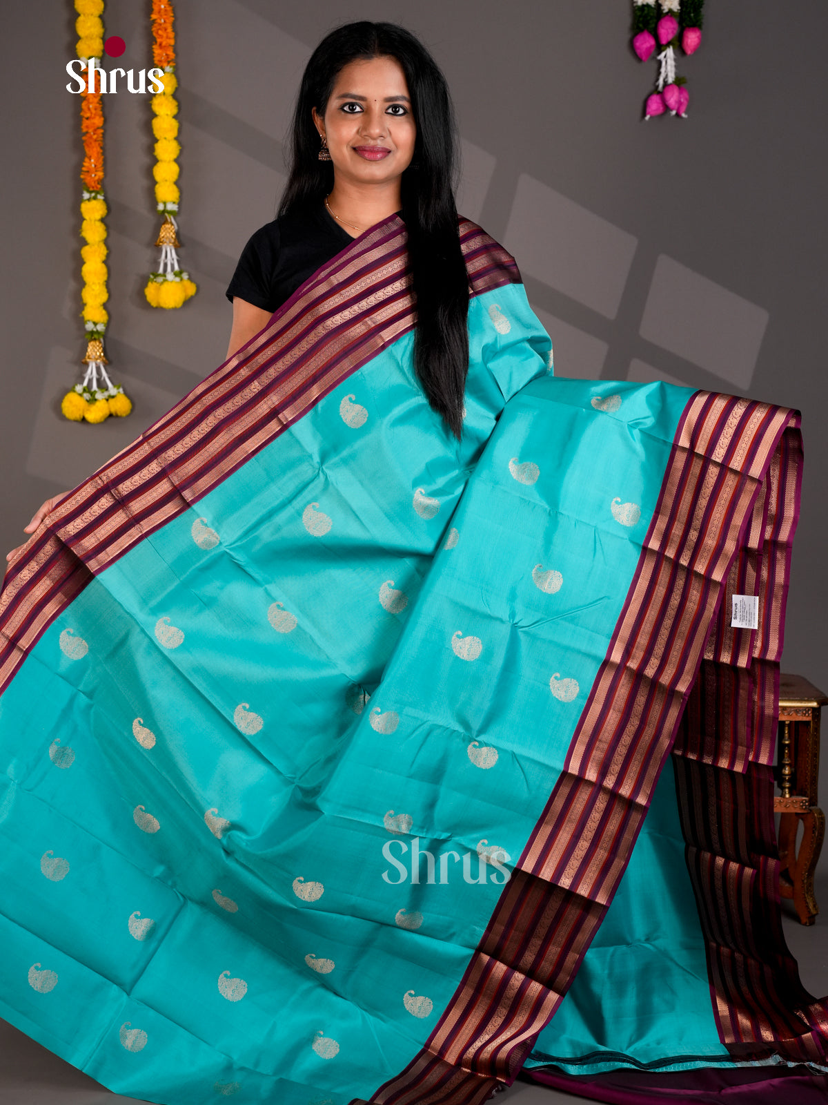 DIS27428 - Kanchipuram Butta design Saree - Shop on Shrus.com