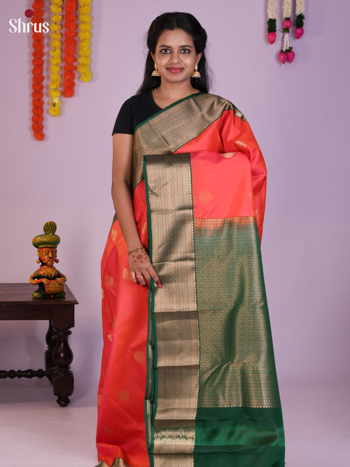 DIS27438 - Kanchipuram Butta design Saree - Shop on Shrus.com