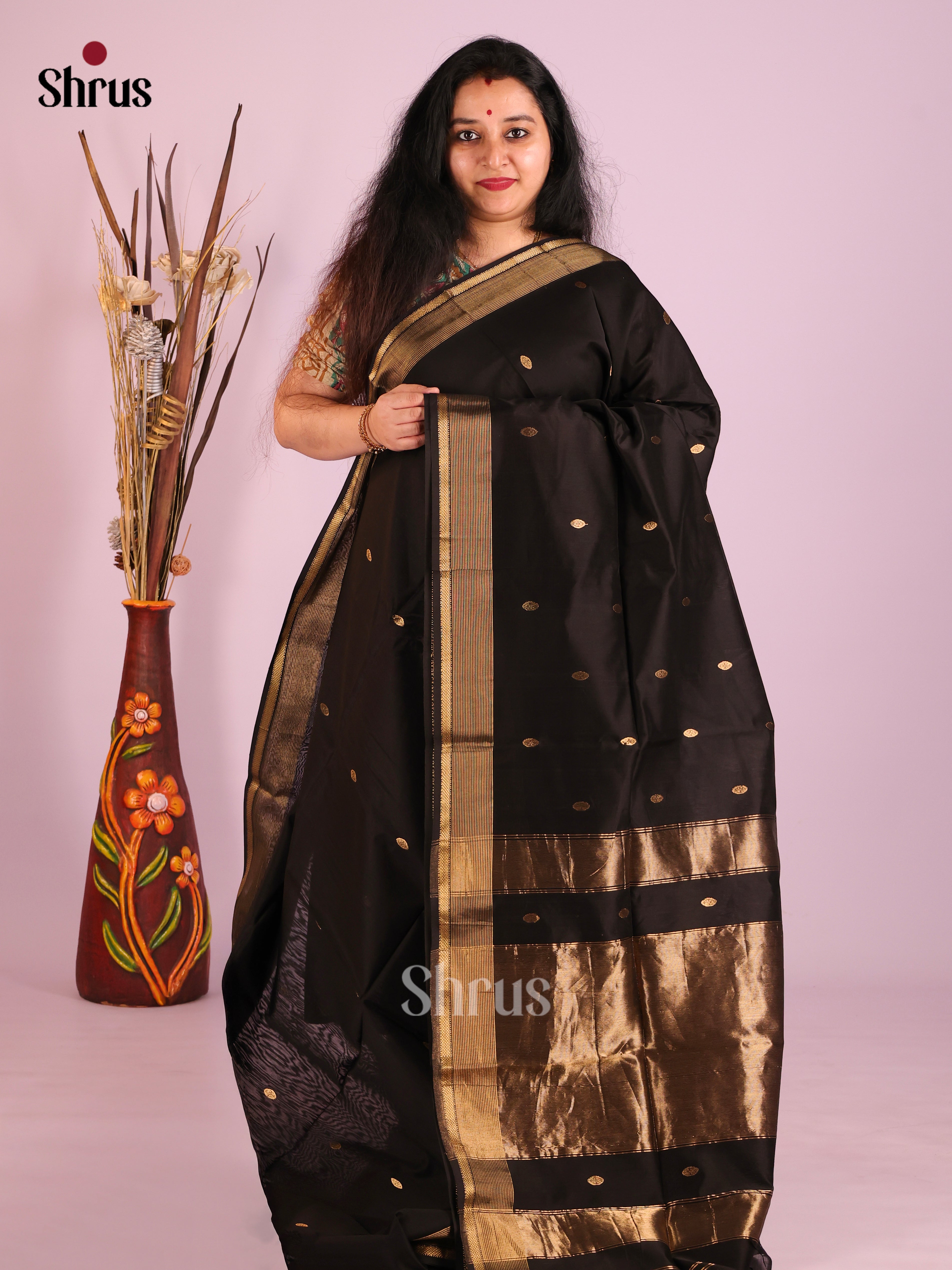 Classic Black Maheshwari Silk Cotton Saree with Gold Buttas & Zari Pallu