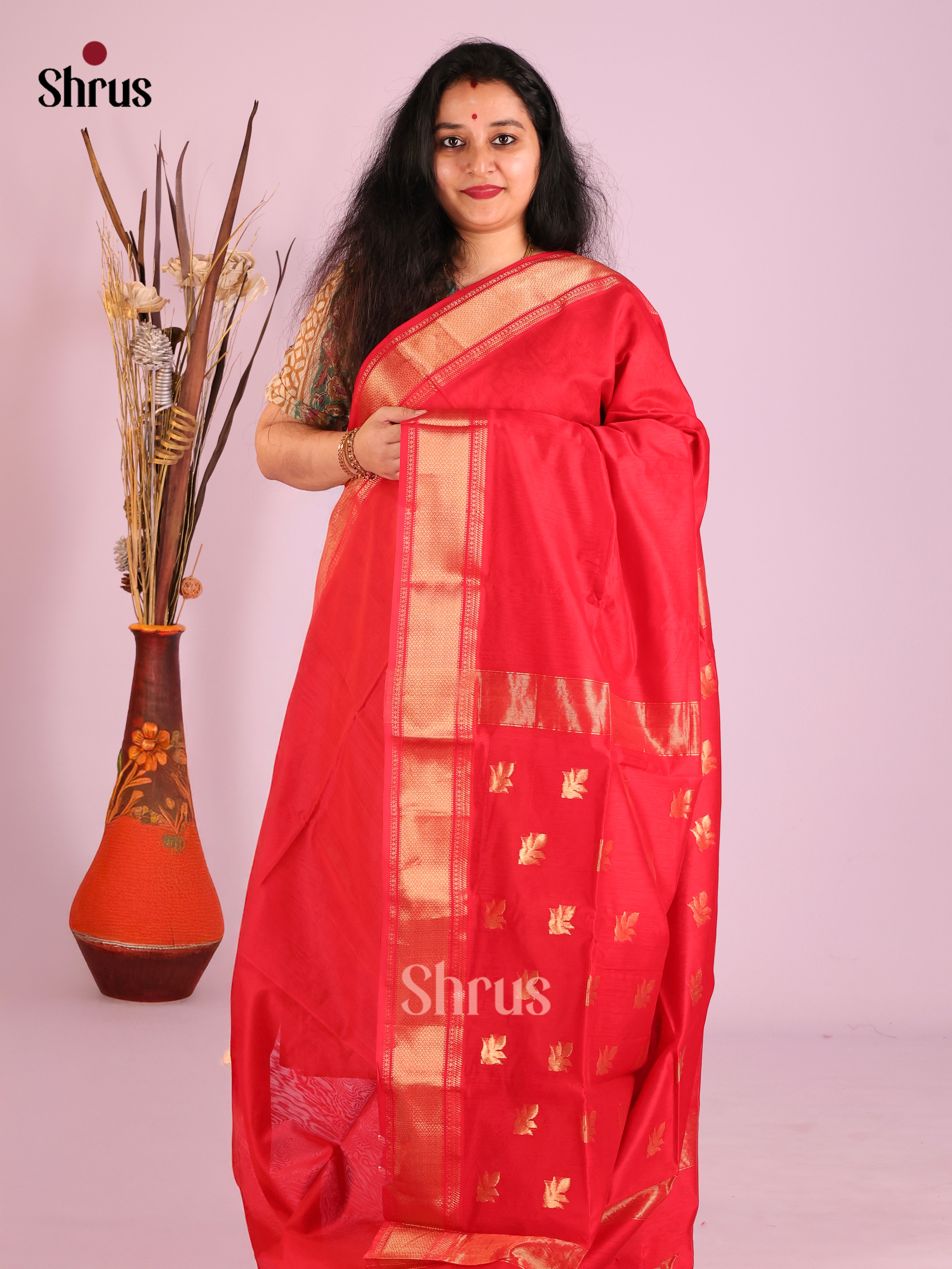 Striking Red Maheshwari Cotton Silk Saree with Plain Body & Zari Border