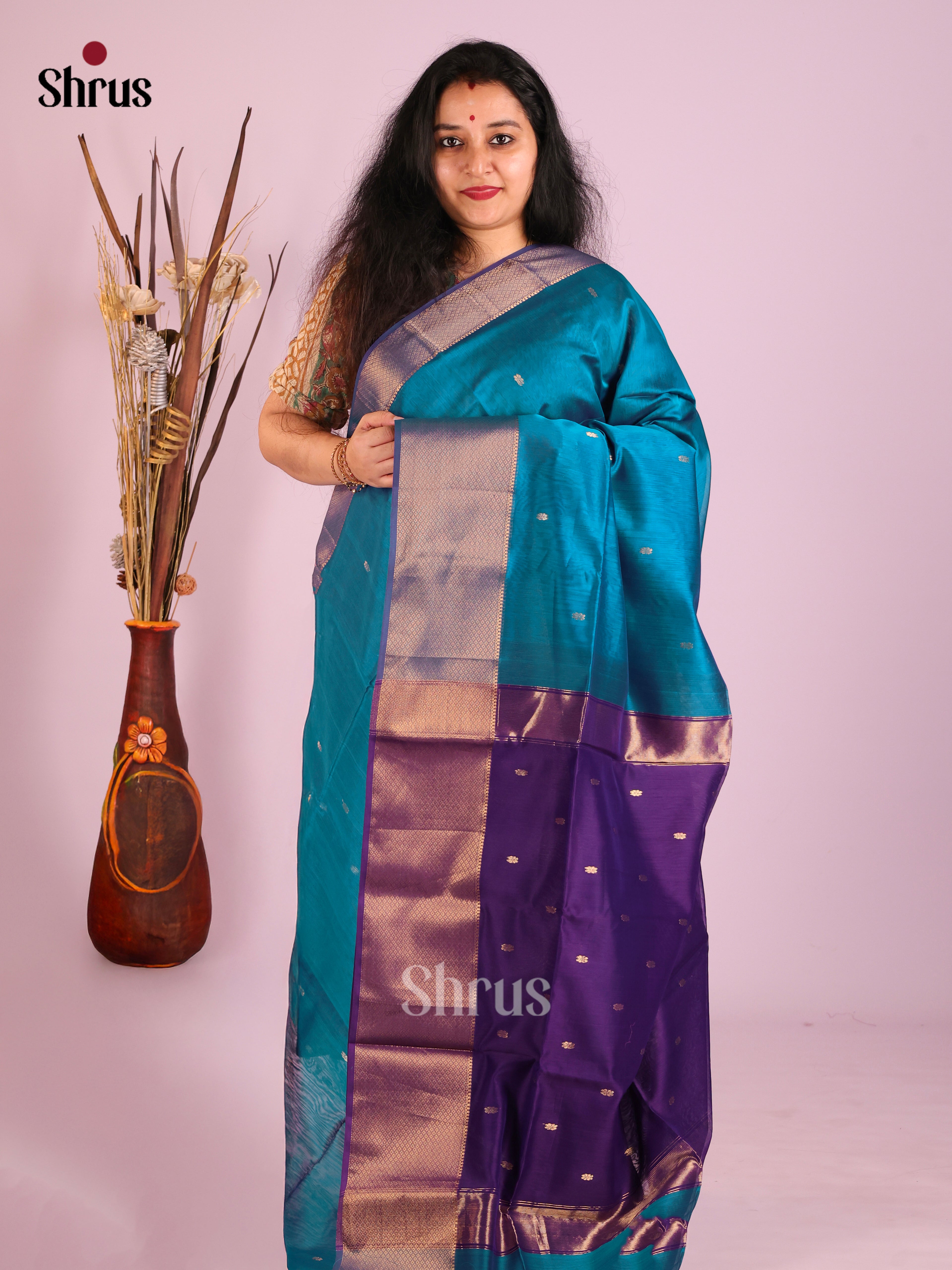 DIS27539 - Maheshwari silkcotton Saree - Shop on Shrus.com