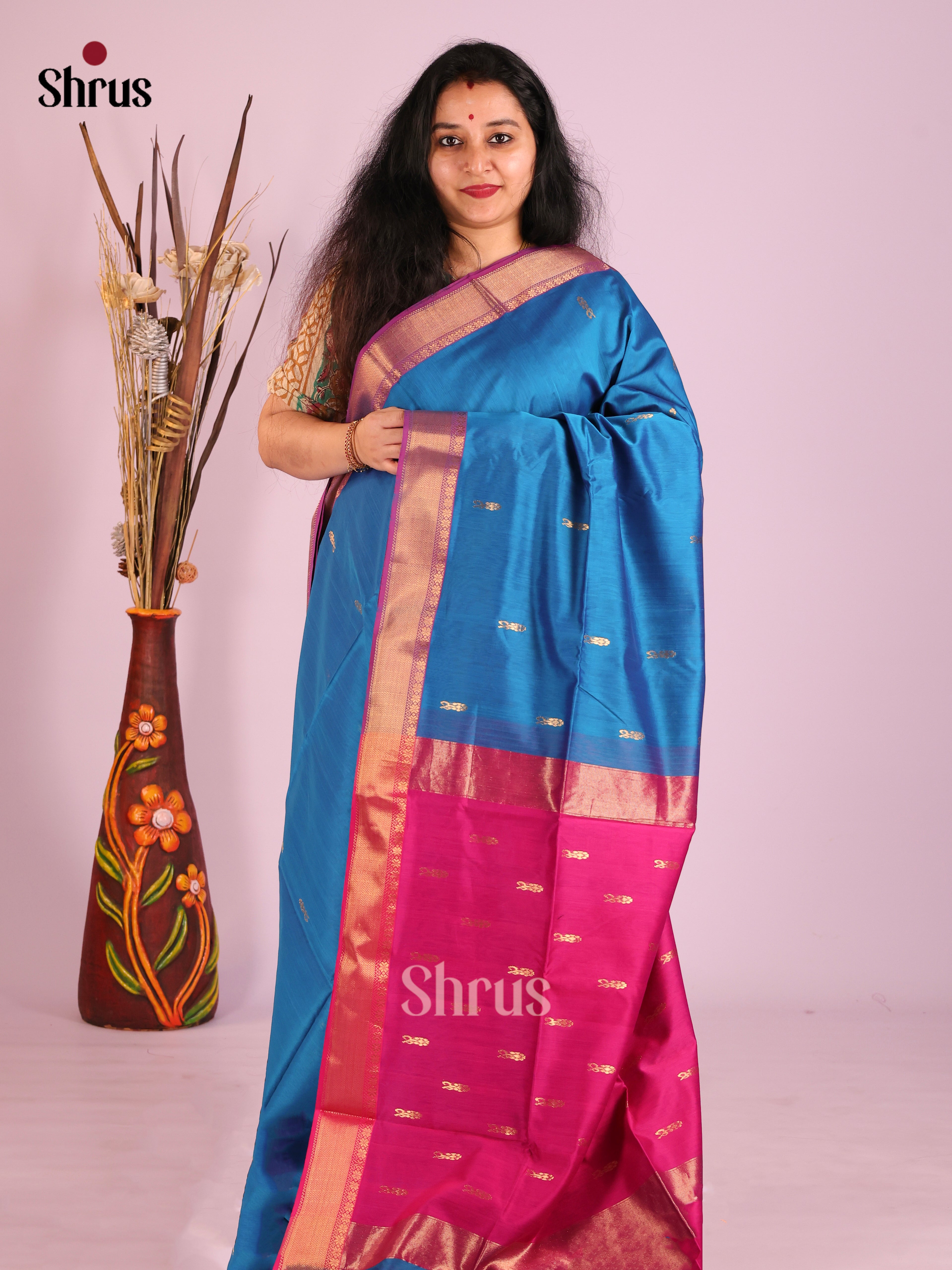 DIS27565 - Maheshwari silkcotton Saree - Shop on Shrus.com