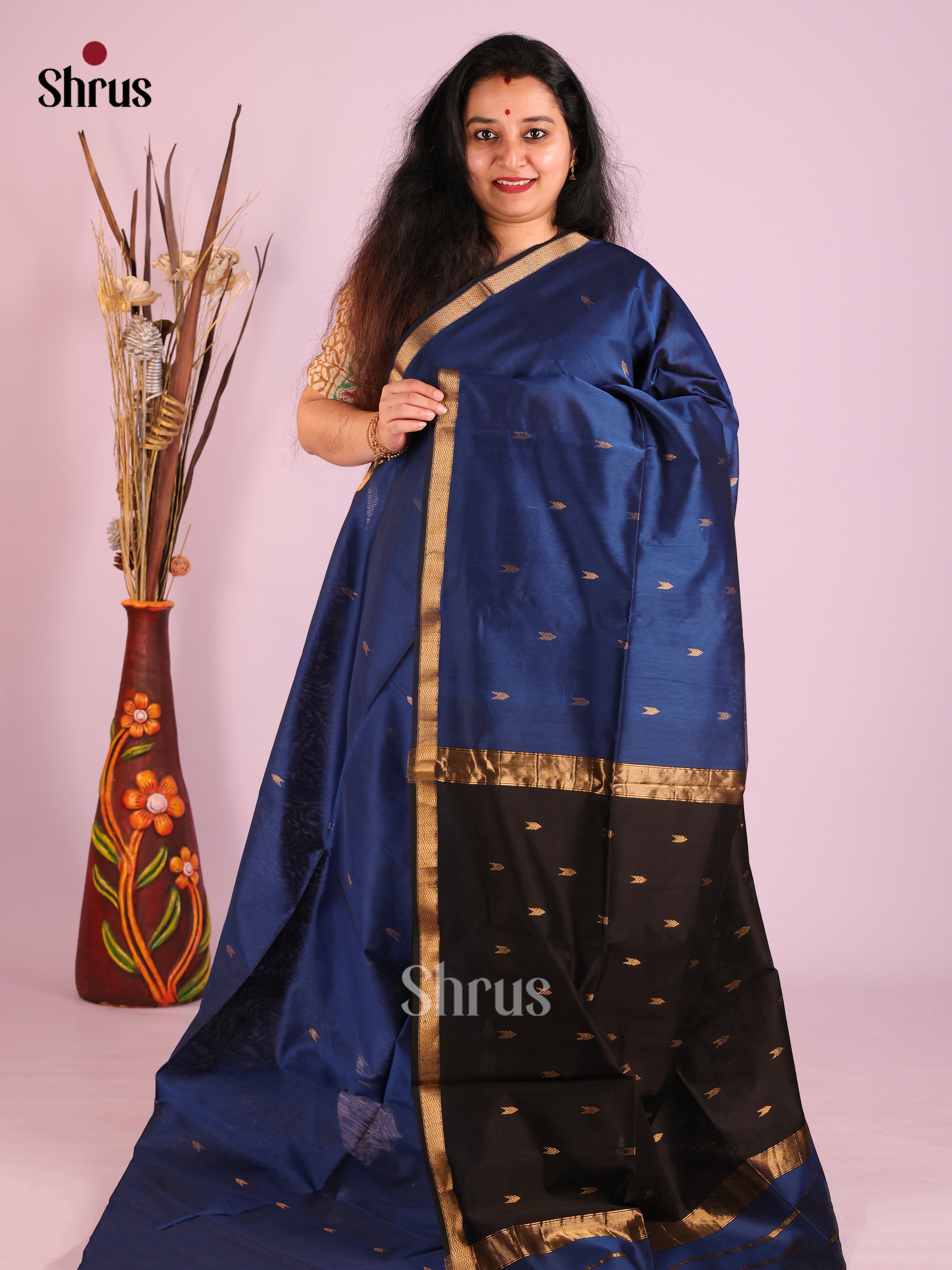DIS27605 - Maheshwari silkcotton Saree - Shop on Shrus.com