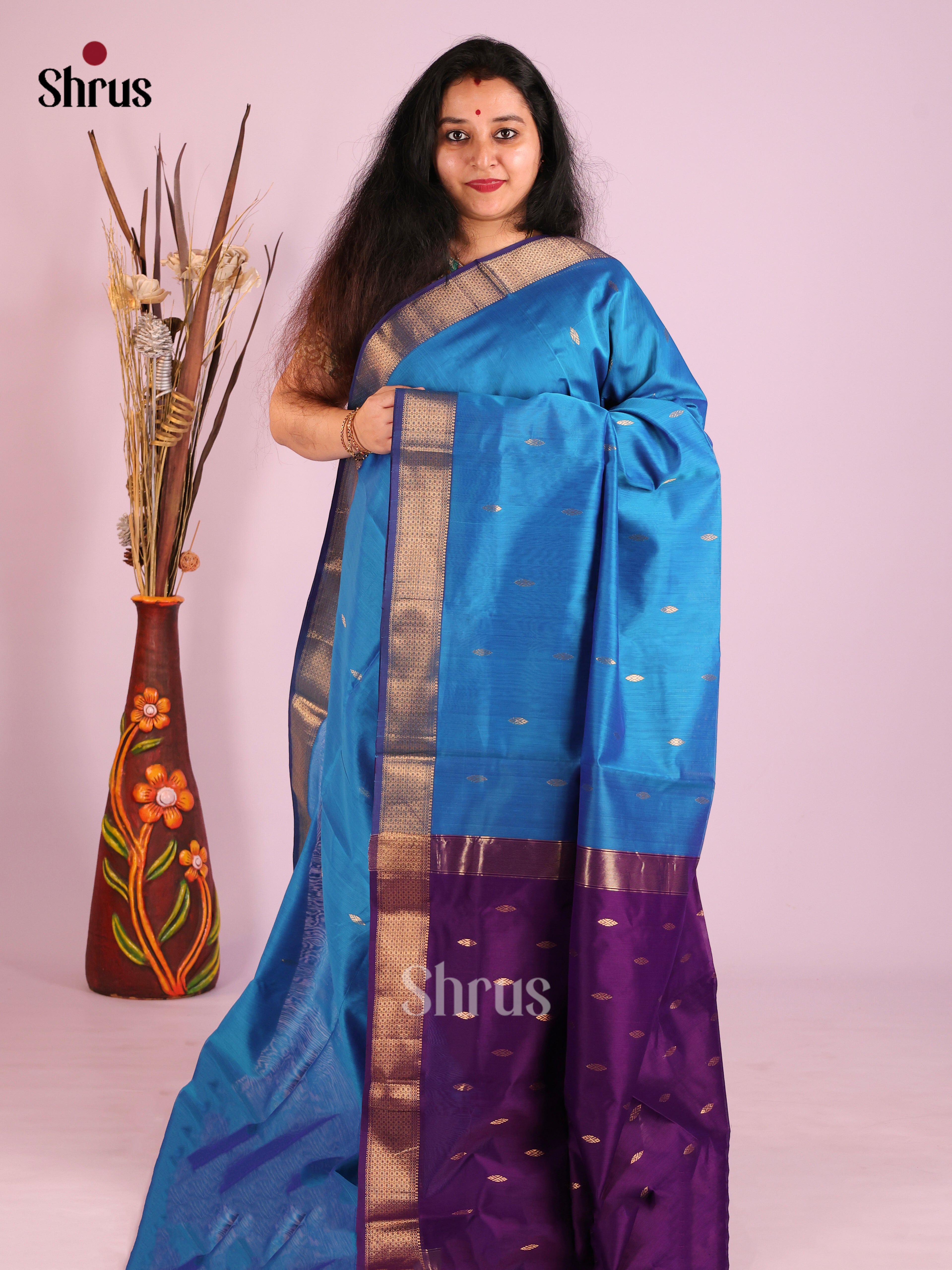 DIS27614 - Maheshwari silkcotton Saree - Shop on Shrus.com