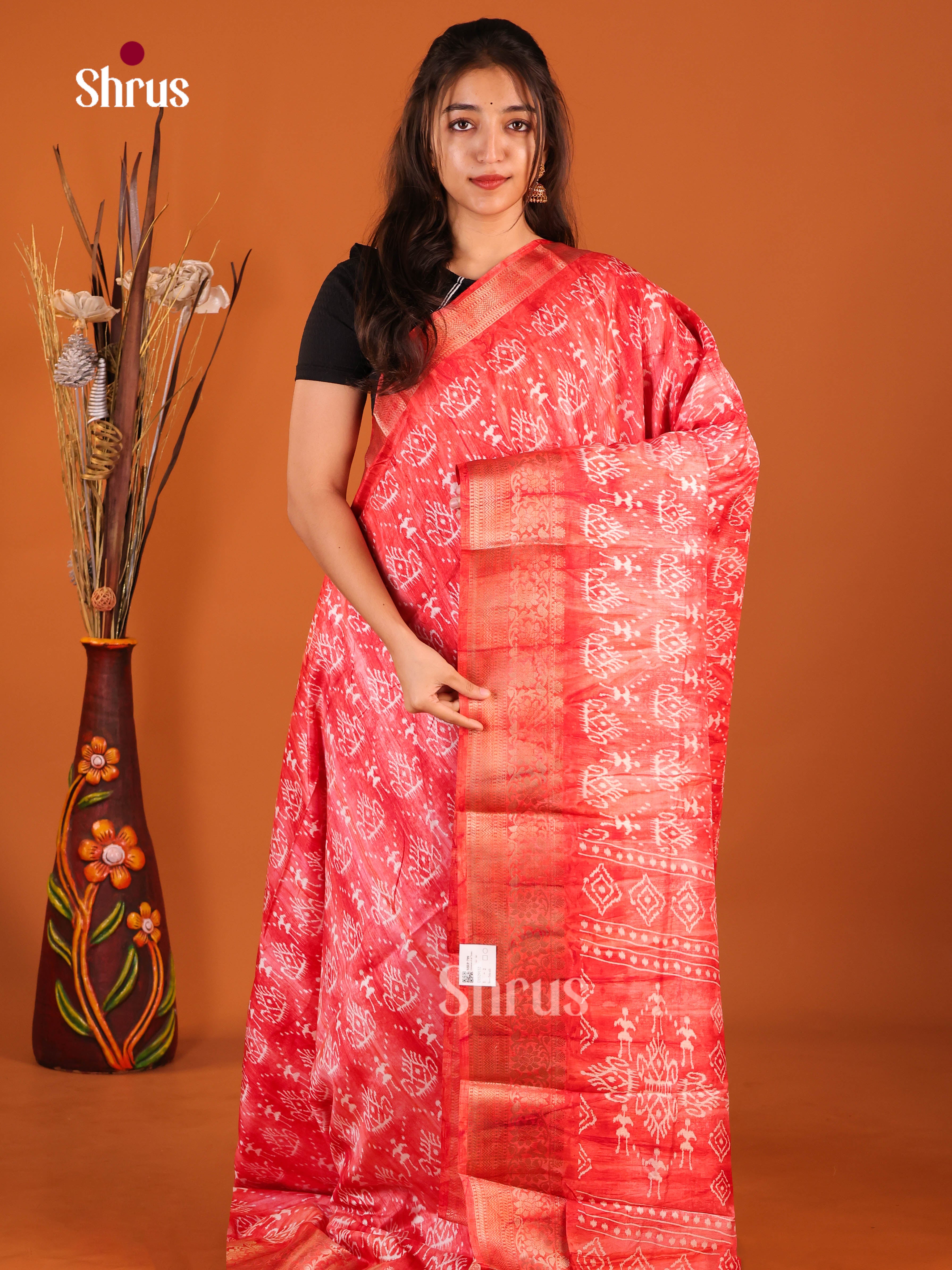 Red - Semi Dola silk Saree