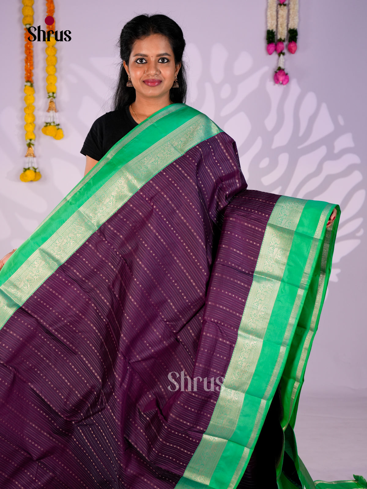 DIS30190 - Kanchipuram silk (HR) Saree - Shop on Shrus.com