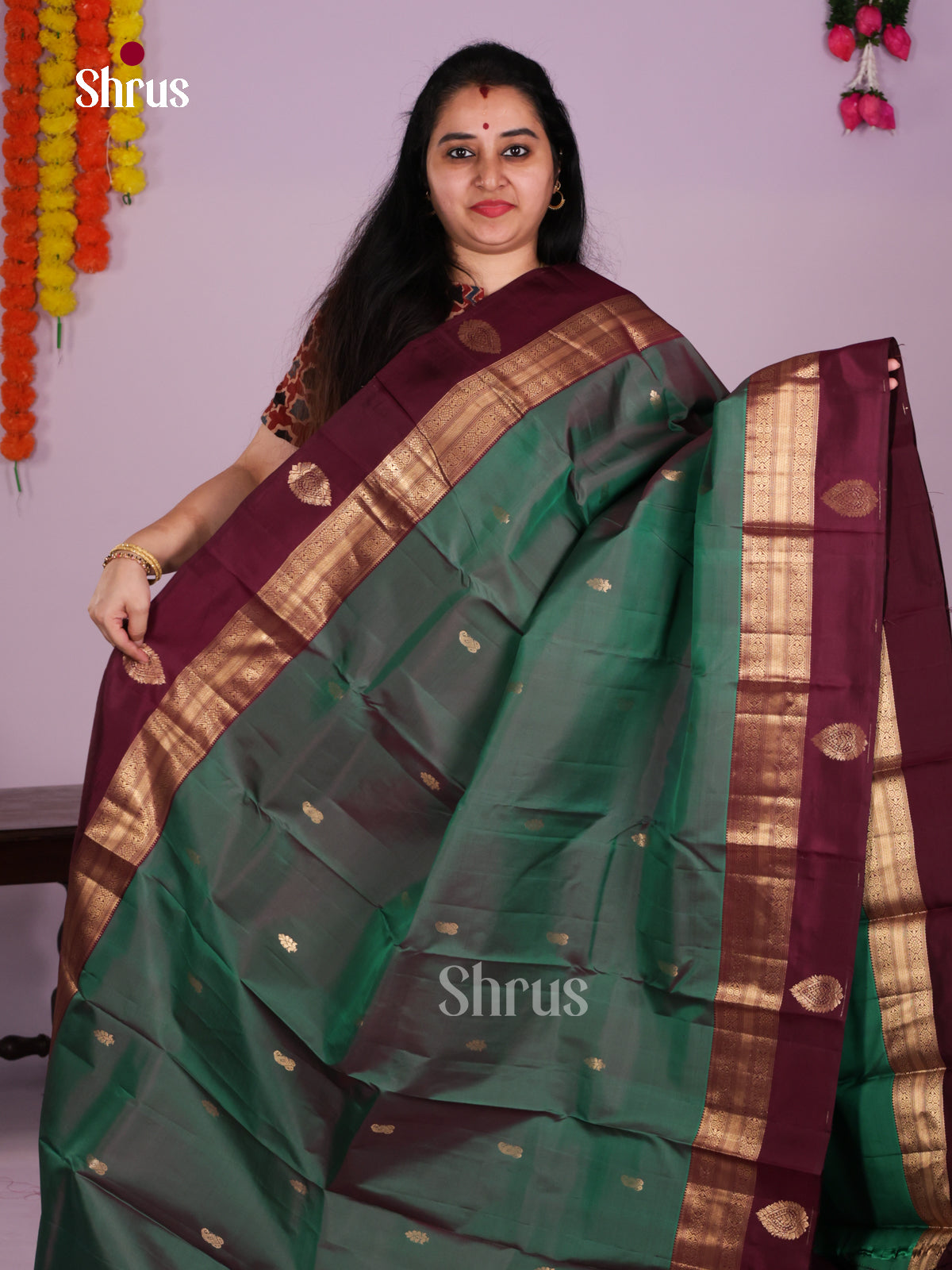 DIS30198 - Kanchipuram silk (HR) Saree - Shop on Shrus.com